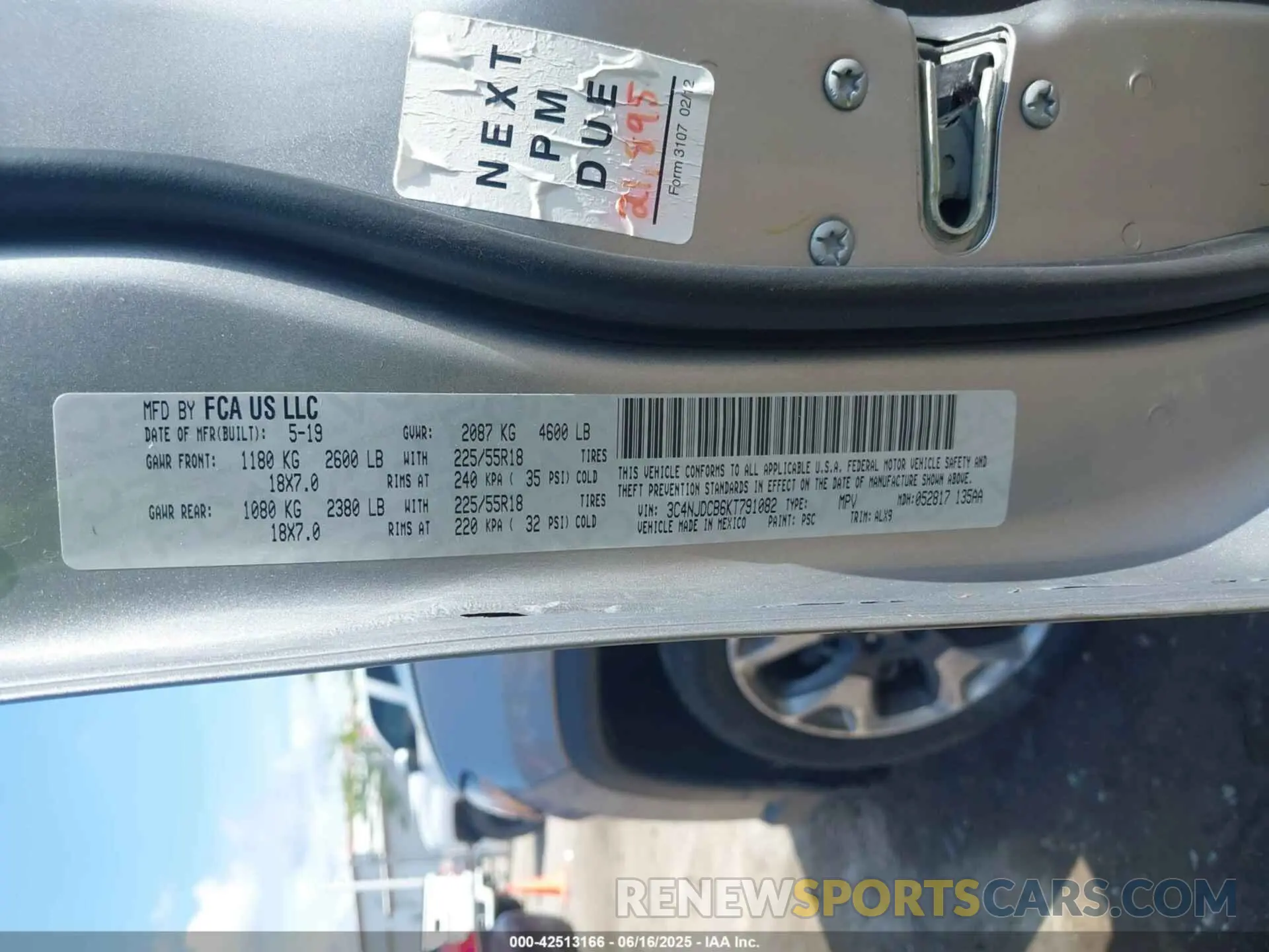9 Photograph of a damaged car 3C4NJDCB6KT791082 JEEP COMPASS 2019