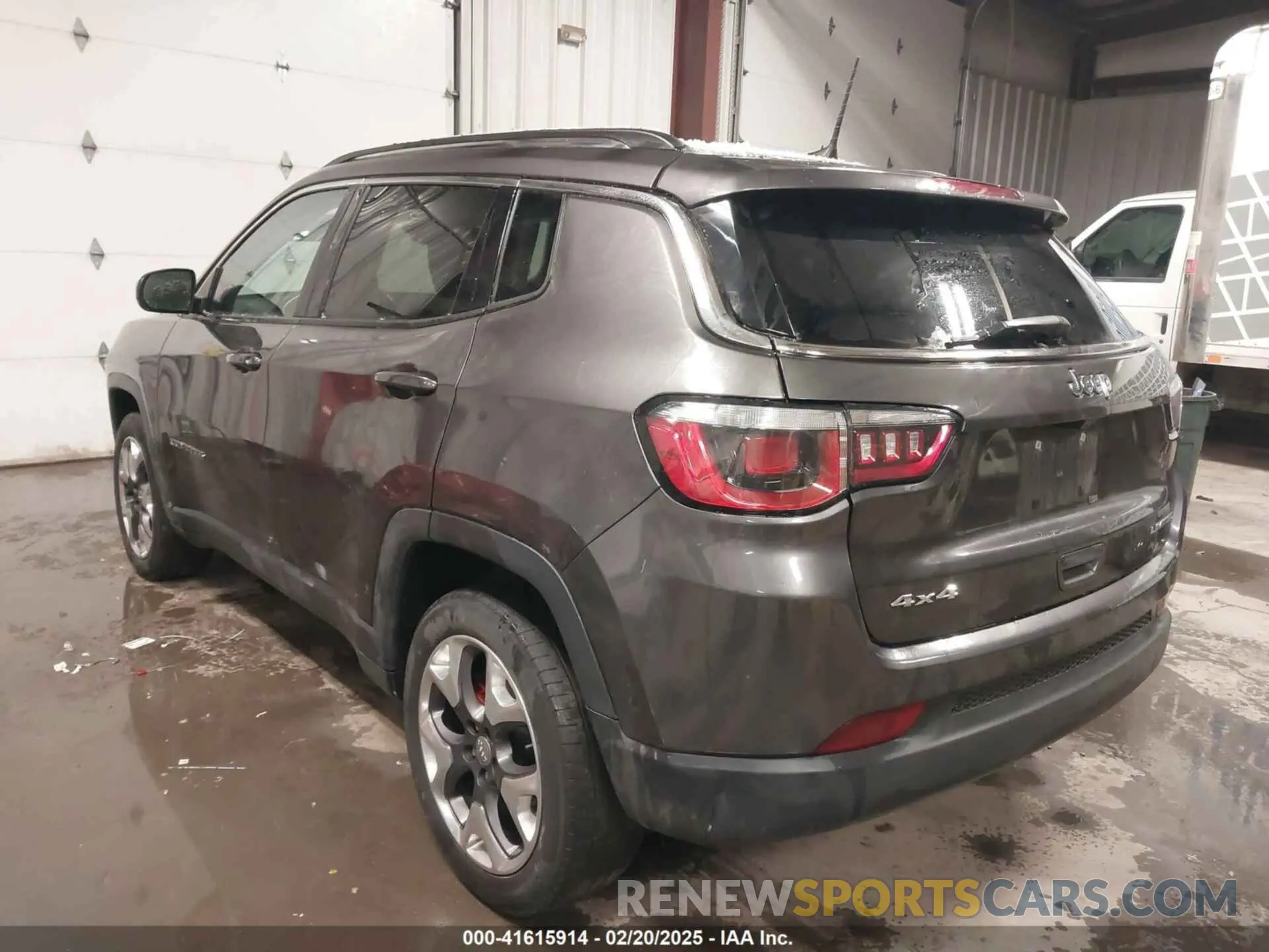 3 Photograph of a damaged car 3C4NJDCB6KT791163 JEEP COMPASS 2019
