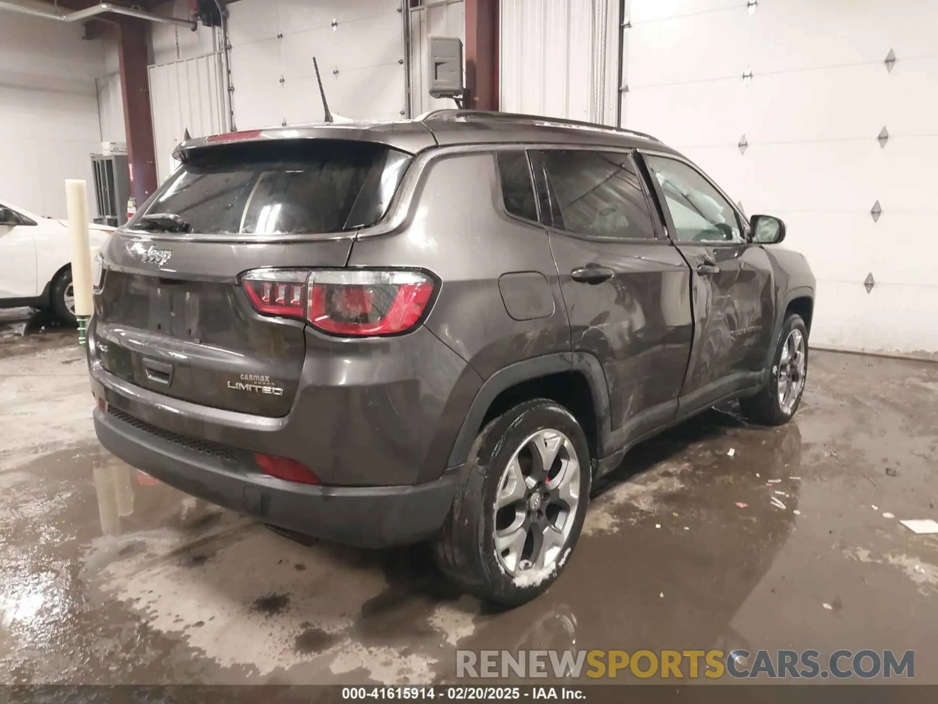 4 Photograph of a damaged car 3C4NJDCB6KT791163 JEEP COMPASS 2019