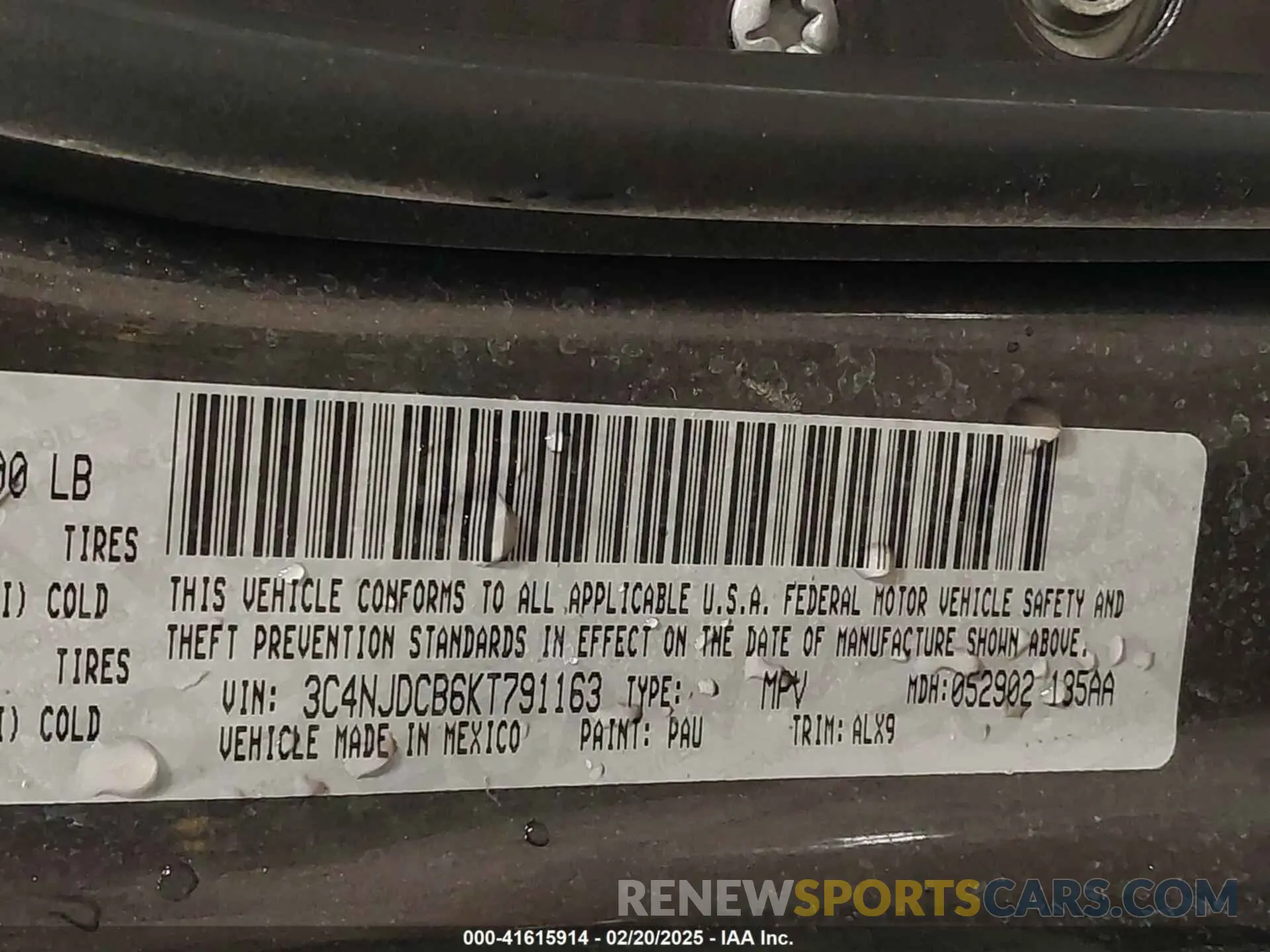 9 Photograph of a damaged car 3C4NJDCB6KT791163 JEEP COMPASS 2019