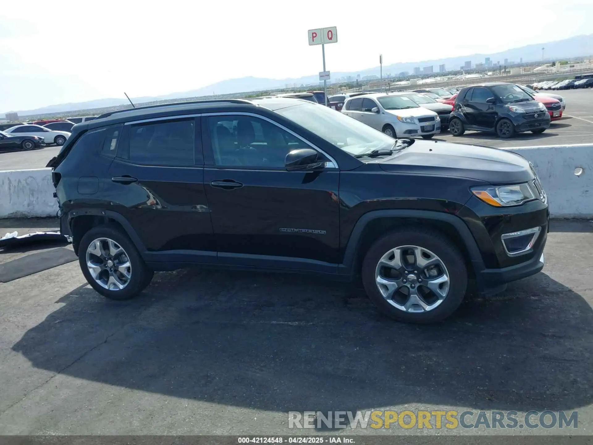 14 Photograph of a damaged car 3C4NJDCB7KT596544 JEEP COMPASS 2019