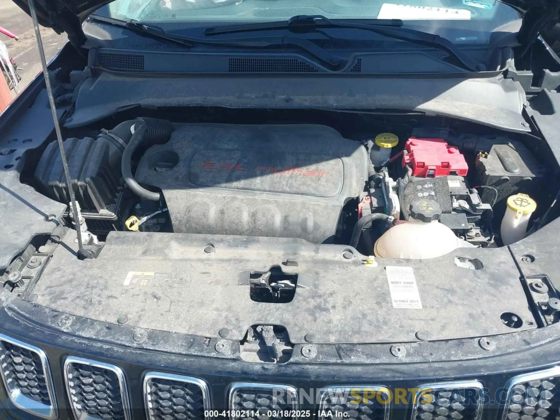 10 Photograph of a damaged car 3C4NJDCB7KT638629 JEEP COMPASS 2019