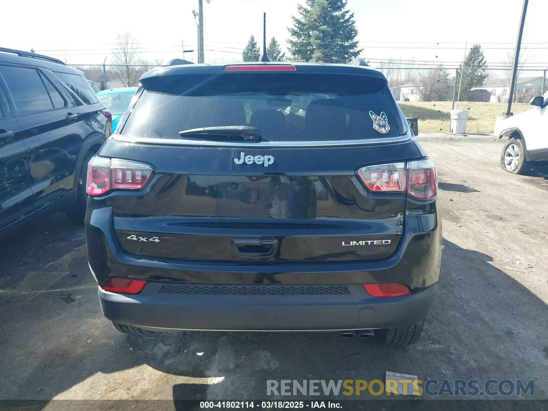16 Photograph of a damaged car 3C4NJDCB7KT638629 JEEP COMPASS 2019