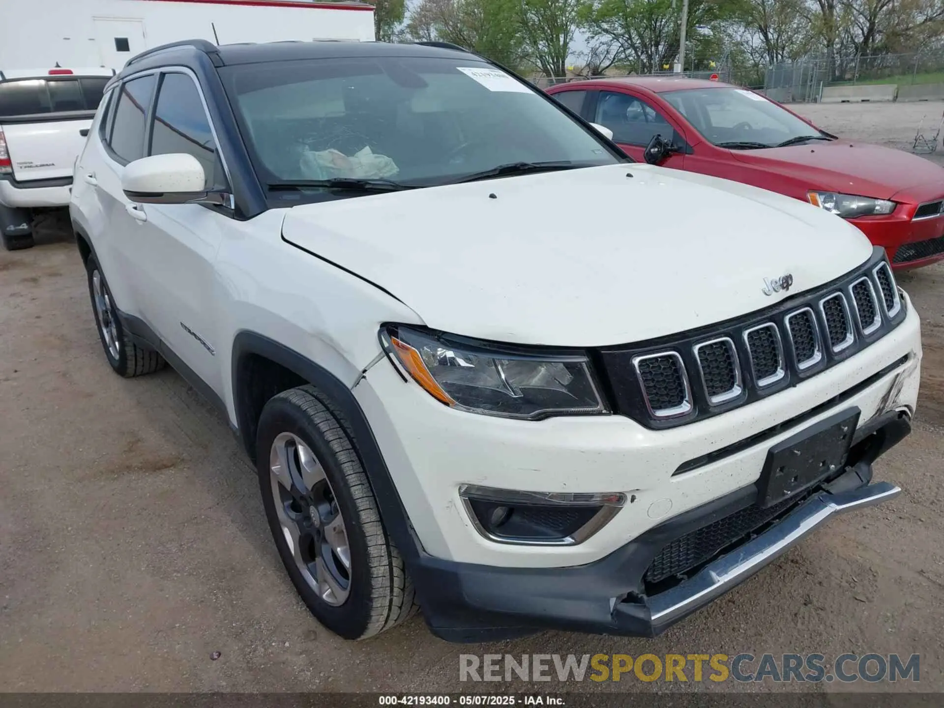 6 Photograph of a damaged car 3C4NJDCB7KT678838 JEEP COMPASS 2019