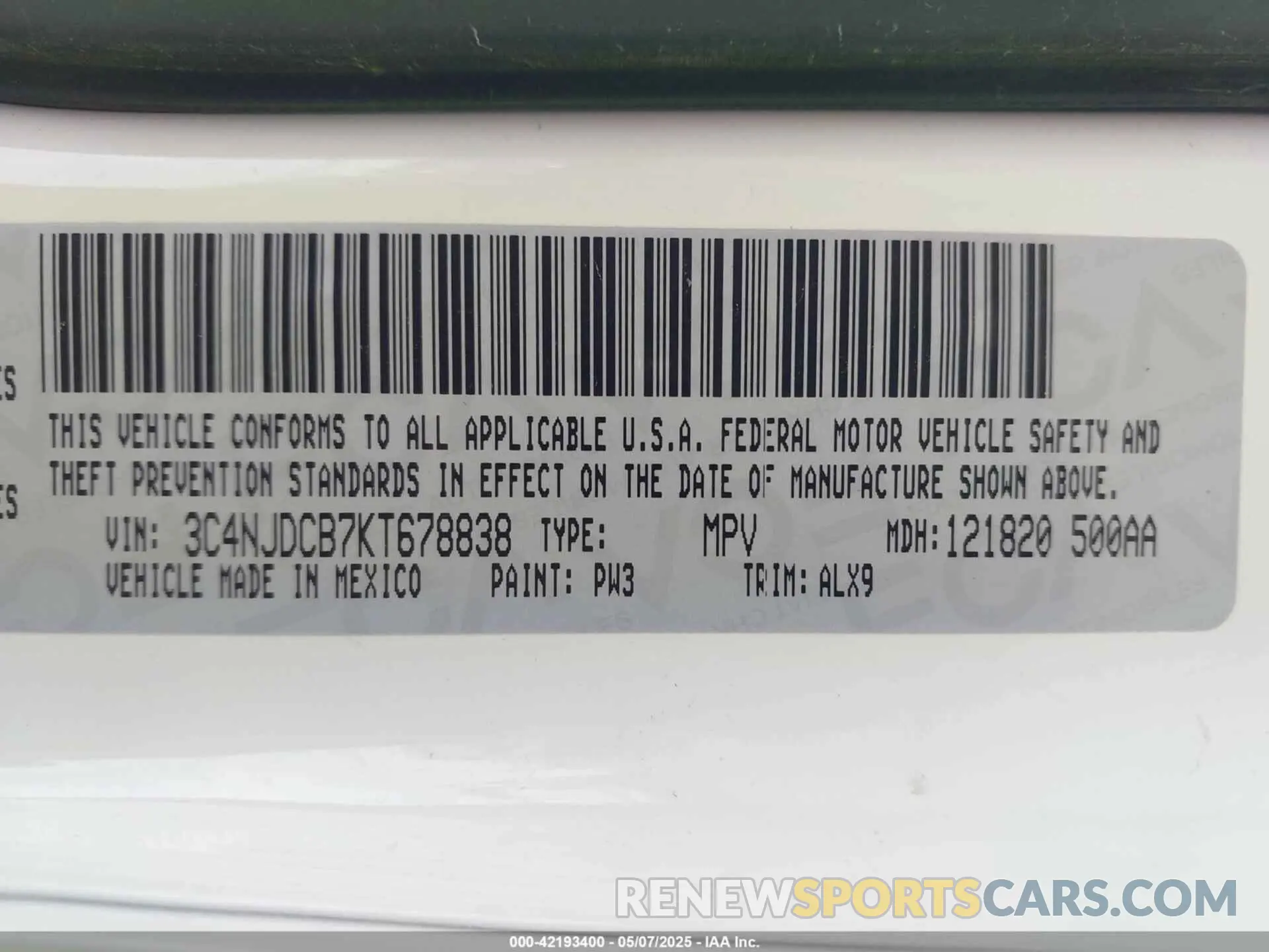 9 Photograph of a damaged car 3C4NJDCB7KT678838 JEEP COMPASS 2019