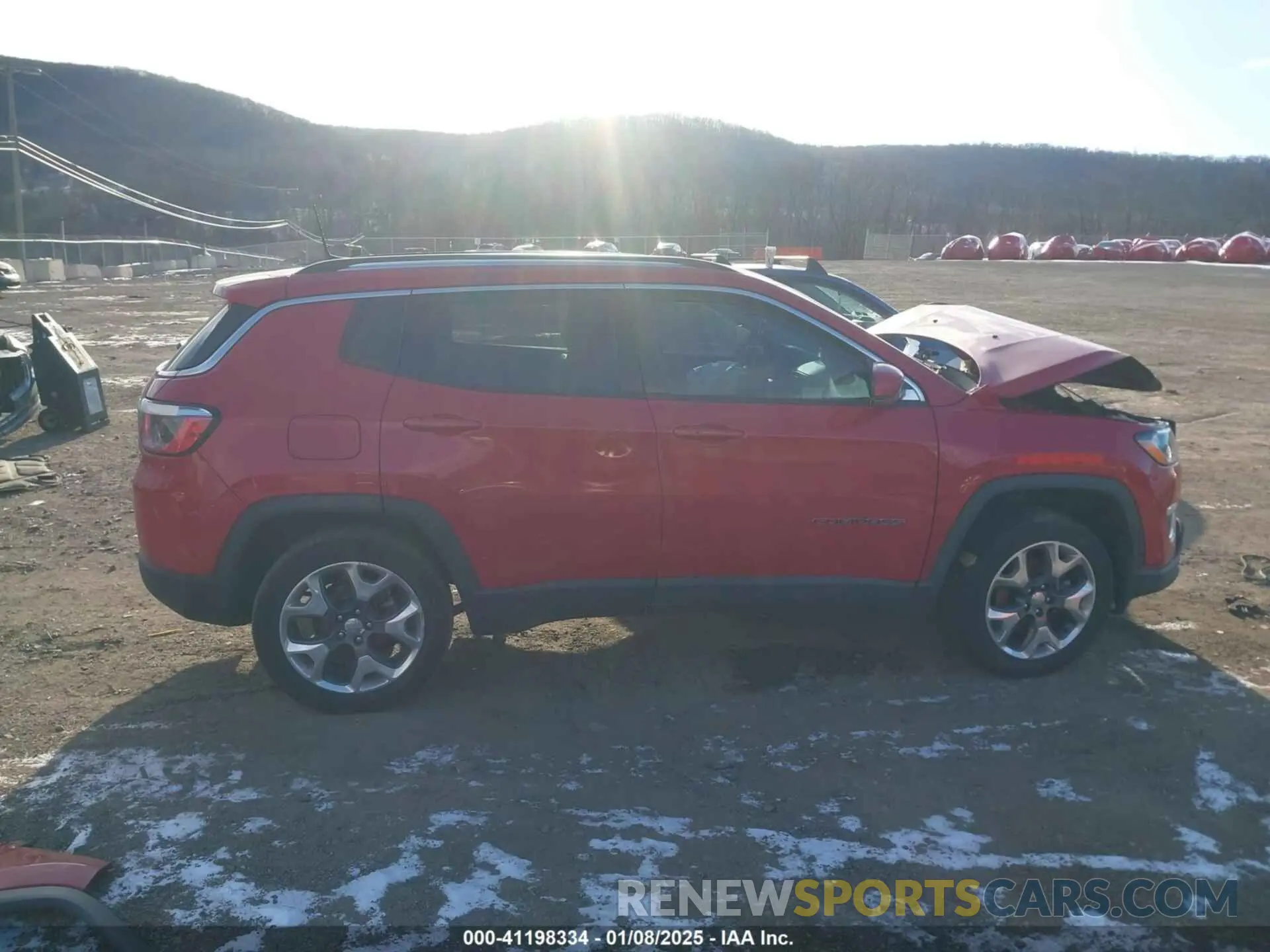 13 Photograph of a damaged car 3C4NJDCB8KT639384 JEEP COMPASS 2019