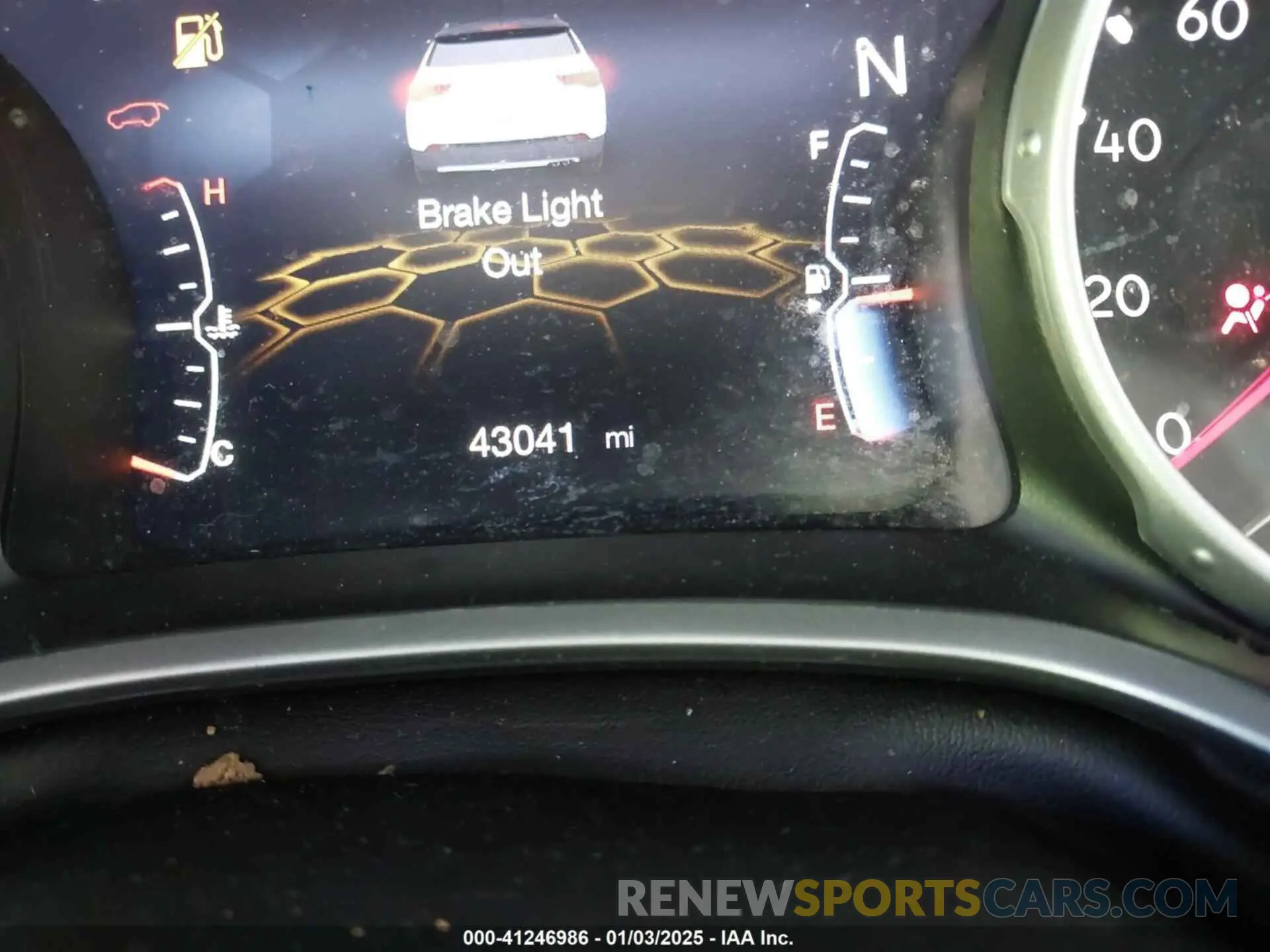 15 Photograph of a damaged car 3C4NJDCB8KT650787 JEEP COMPASS 2019