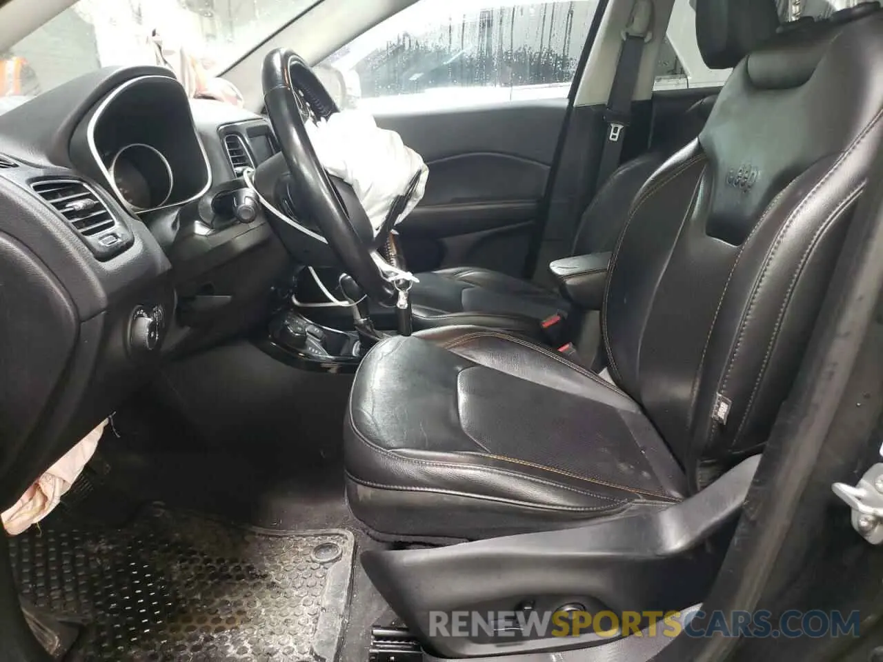 7 Photograph of a damaged car 3C4NJDCB8KT651129 JEEP COMPASS 2019