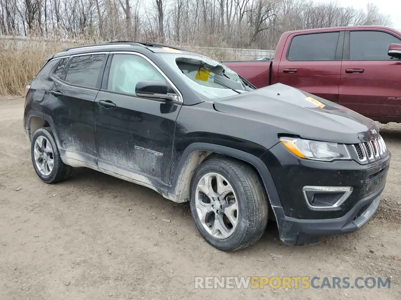 4 Photograph of a damaged car 3C4NJDCB8KT672479 JEEP COMPASS 2019