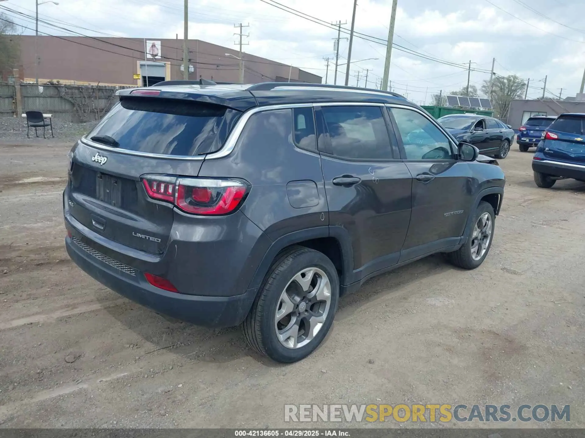 4 Photograph of a damaged car 3C4NJDCB8KT735418 JEEP COMPASS 2019