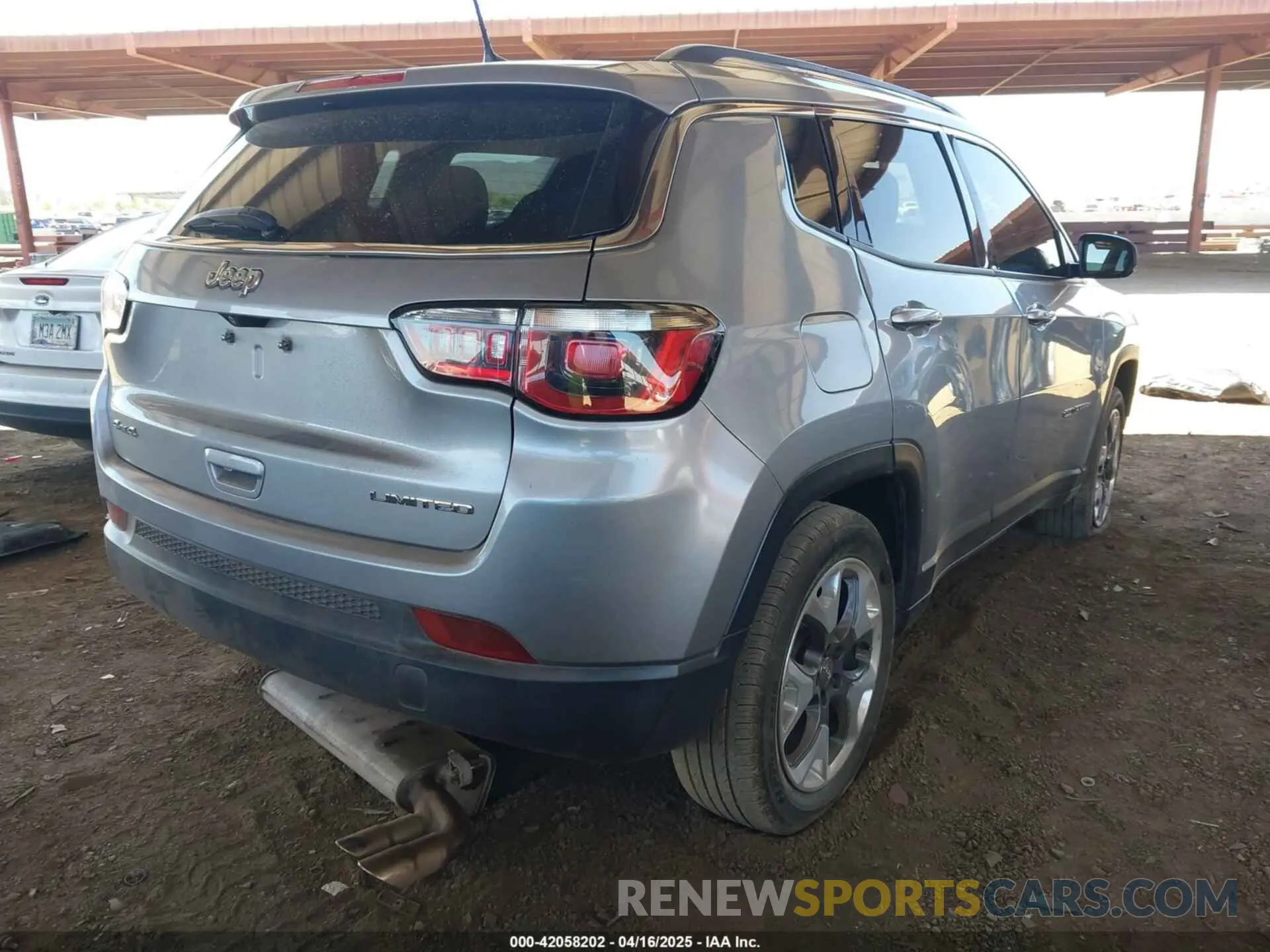 4 Photograph of a damaged car 3C4NJDCB8KT791262 JEEP COMPASS 2019