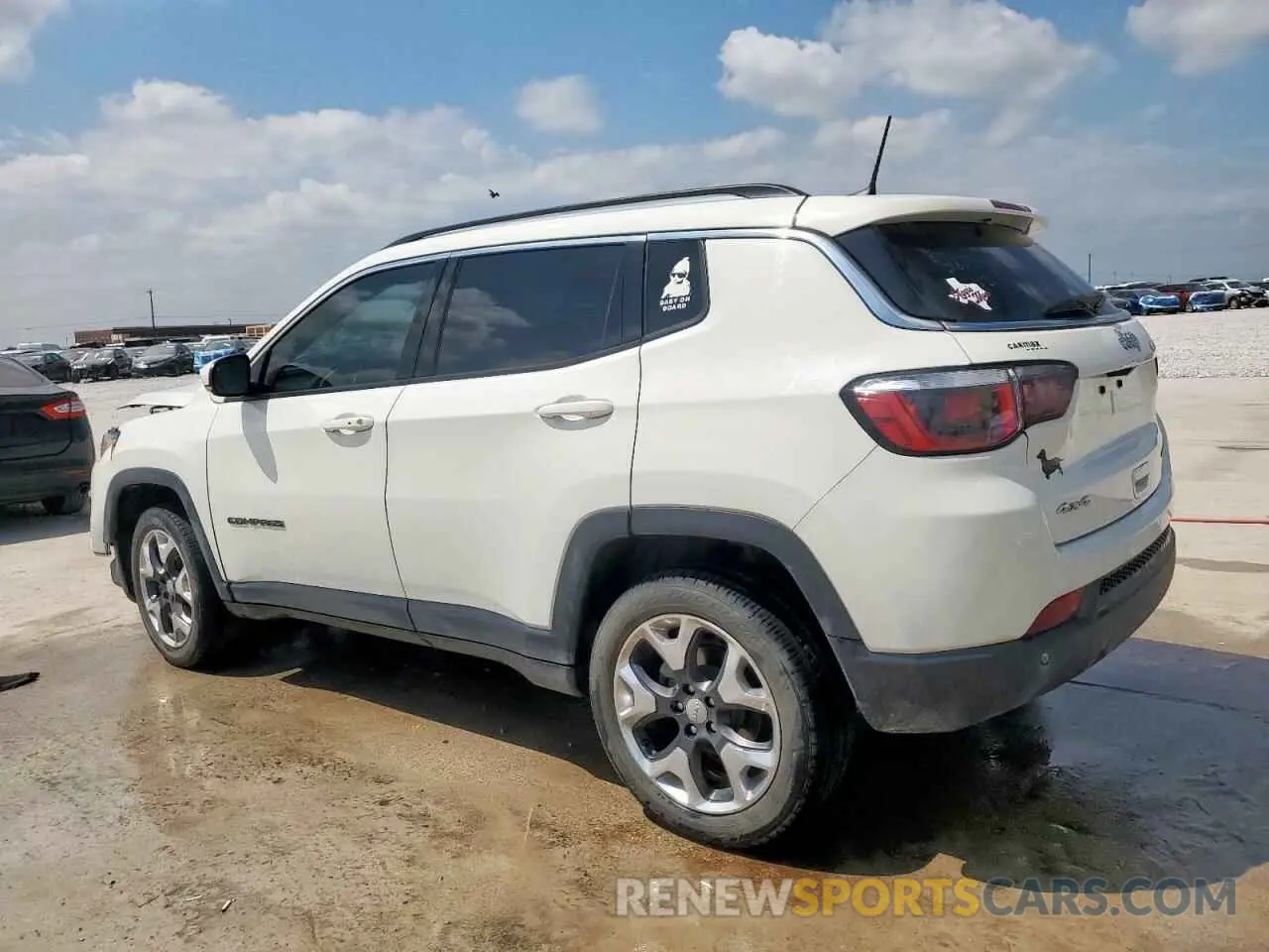 2 Photograph of a damaged car 3C4NJDCB9KT618950 JEEP COMPASS 2019
