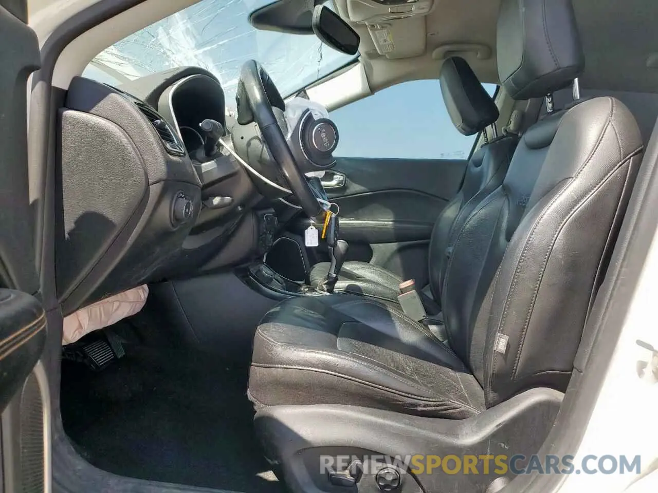 7 Photograph of a damaged car 3C4NJDCB9KT618950 JEEP COMPASS 2019