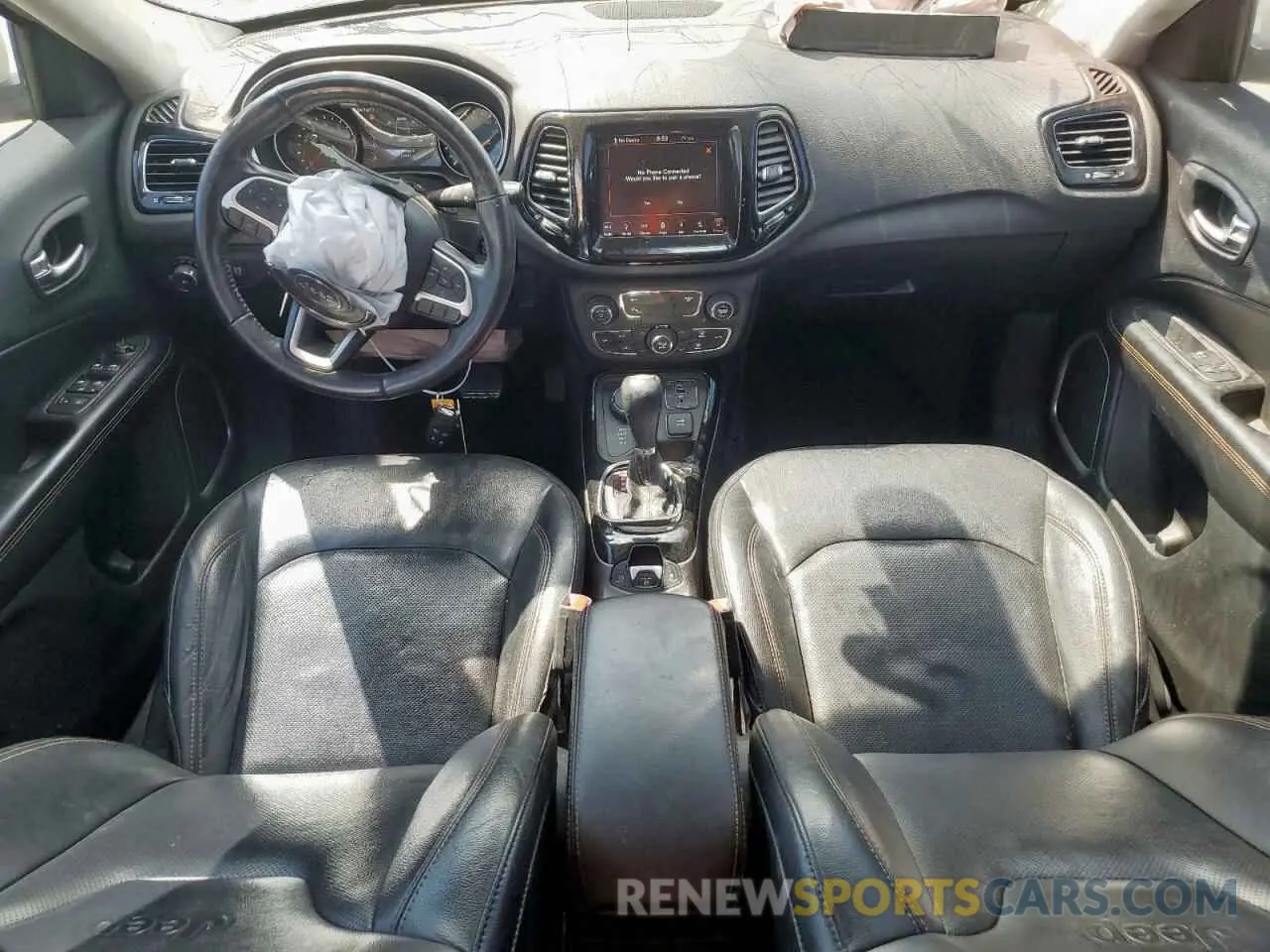 8 Photograph of a damaged car 3C4NJDCB9KT618950 JEEP COMPASS 2019