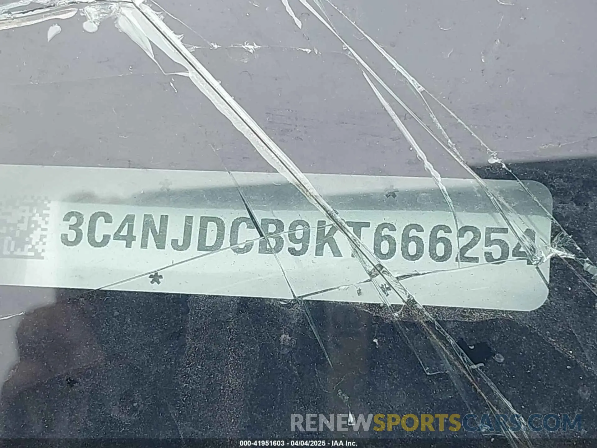 9 Photograph of a damaged car 3C4NJDCB9KT666254 JEEP COMPASS 2019