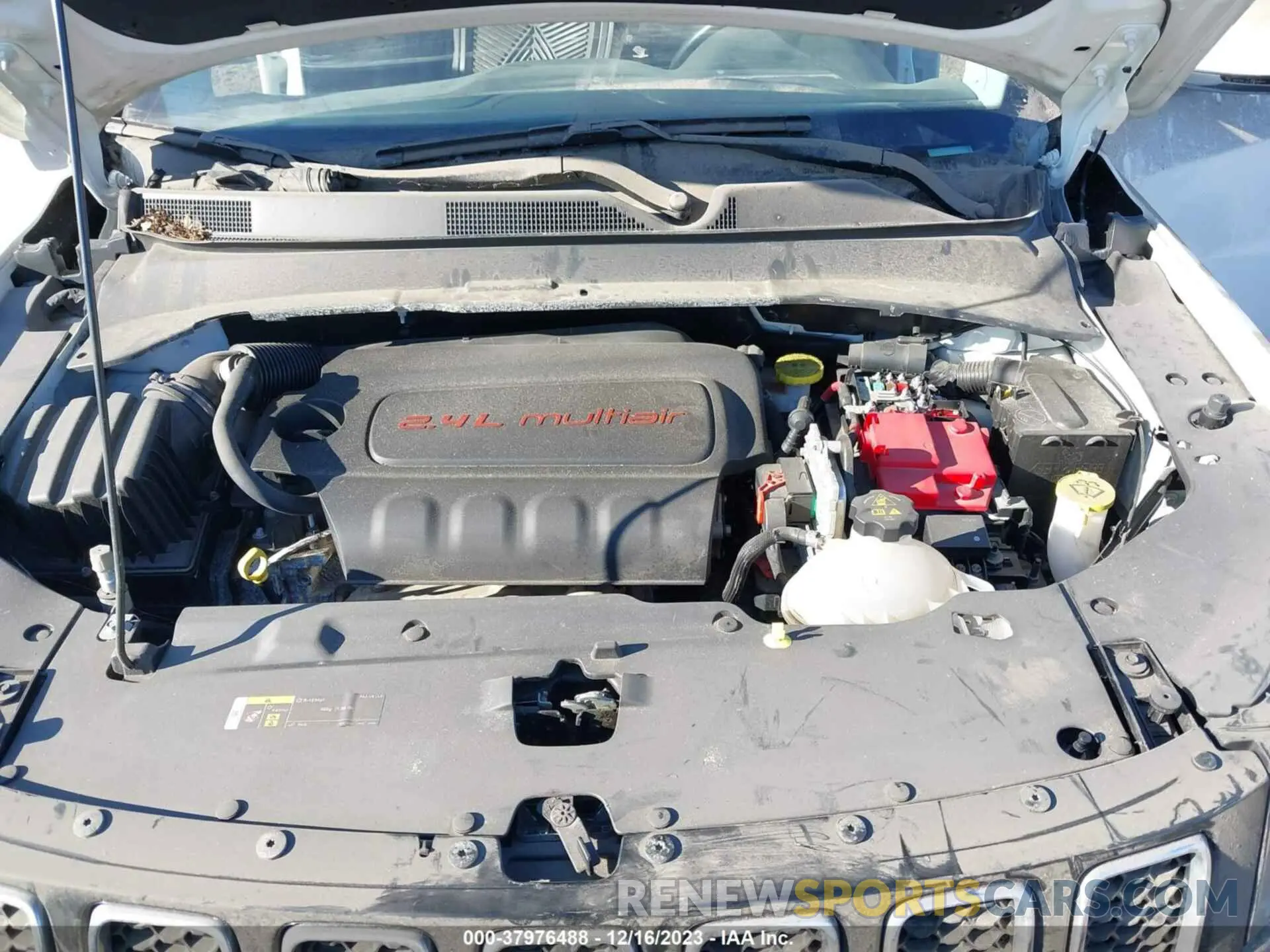 10 Photograph of a damaged car 3C4NJDCB9KT800583 JEEP COMPASS 2019