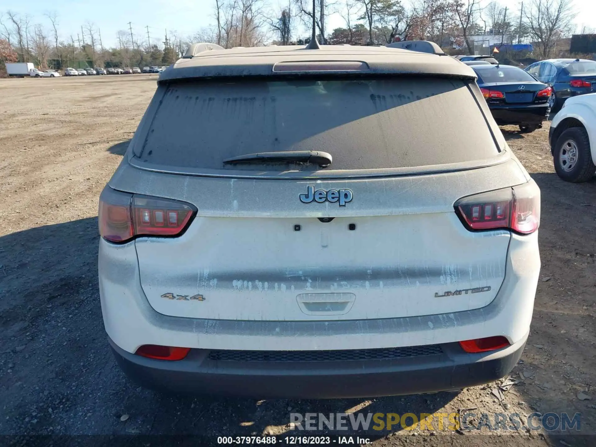 16 Photograph of a damaged car 3C4NJDCB9KT800583 JEEP COMPASS 2019