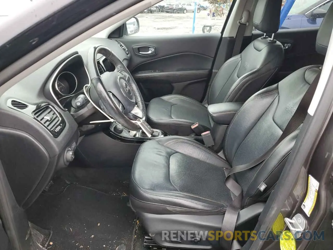 7 Photograph of a damaged car 3C4NJDCB9KT817707 JEEP COMPASS 2019