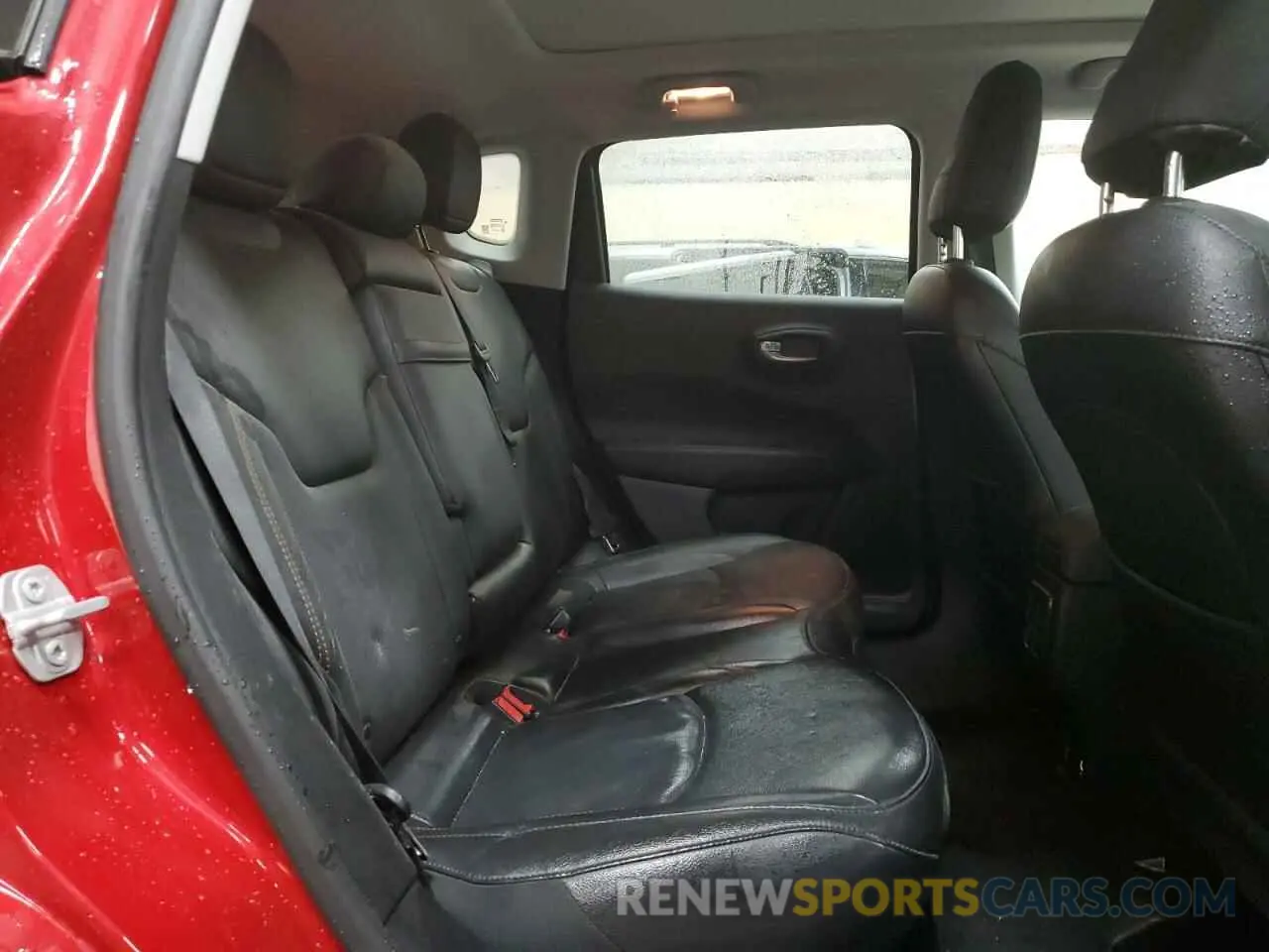 11 Photograph of a damaged car 3C4NJDCBXKT647678 JEEP COMPASS 2019