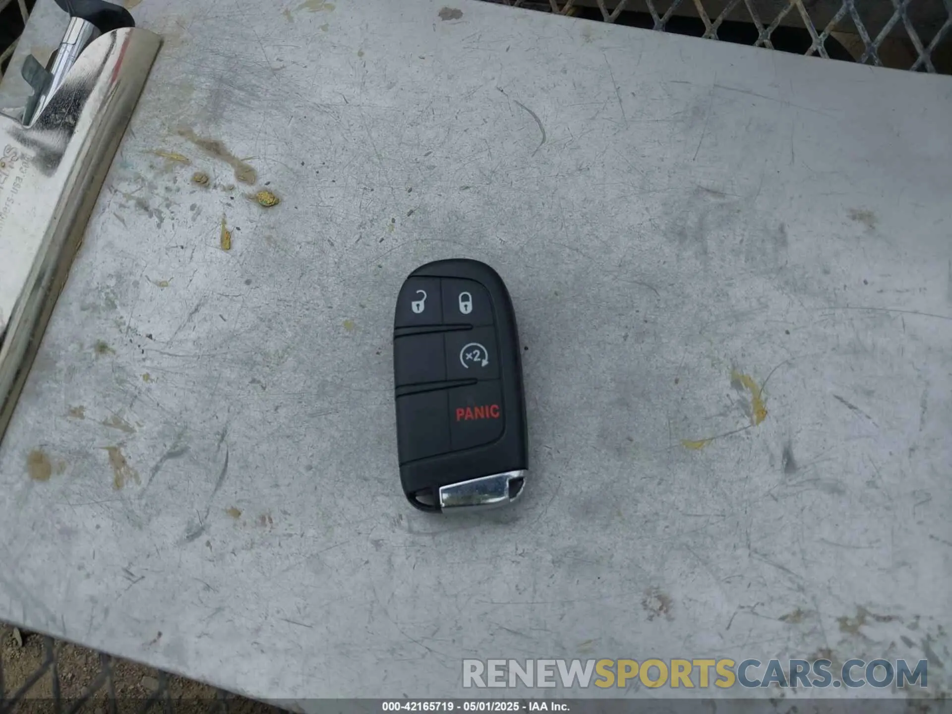 11 Photograph of a damaged car 3C4NJDCBXKT647860 JEEP COMPASS 2019