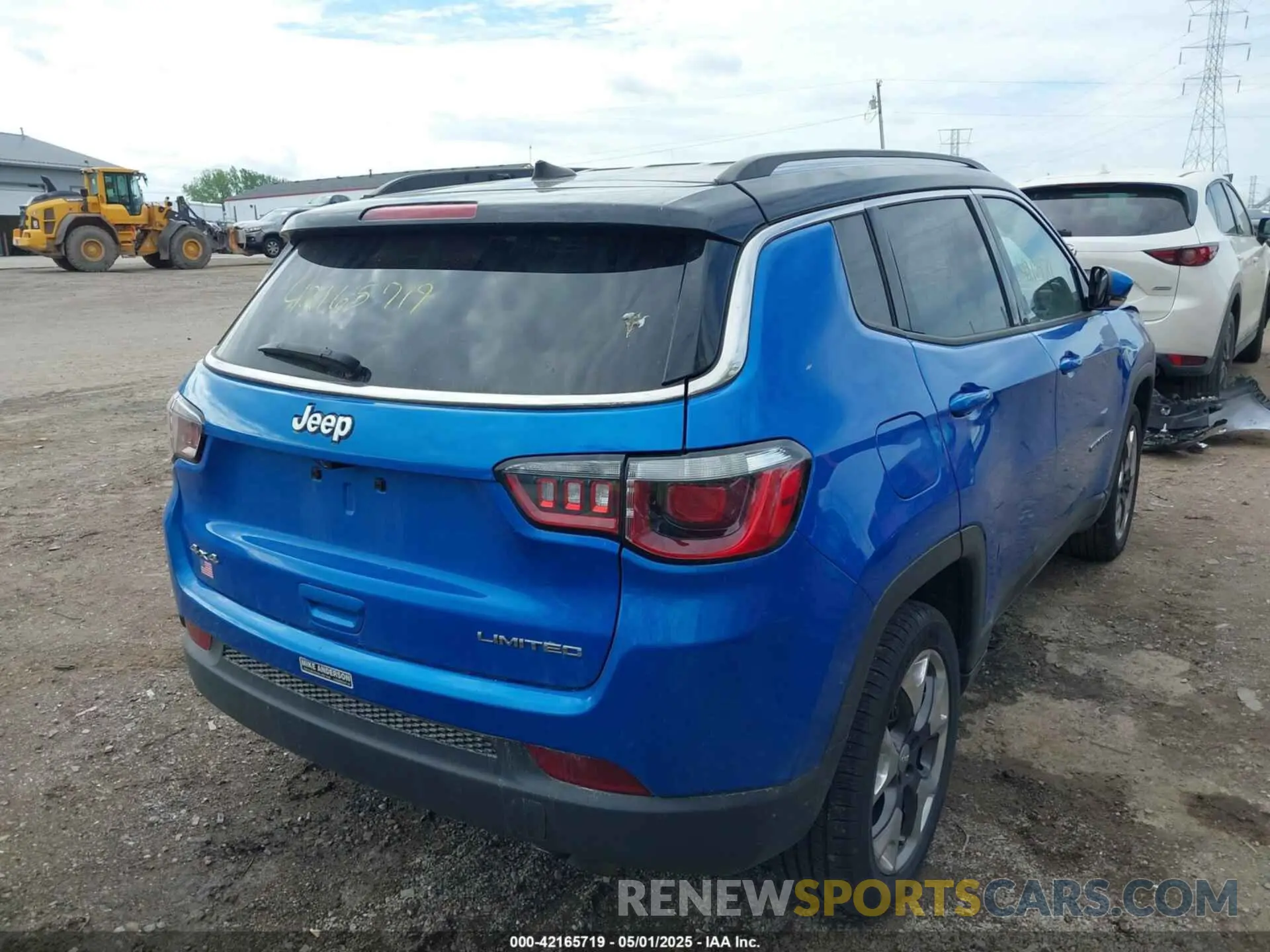 4 Photograph of a damaged car 3C4NJDCBXKT647860 JEEP COMPASS 2019