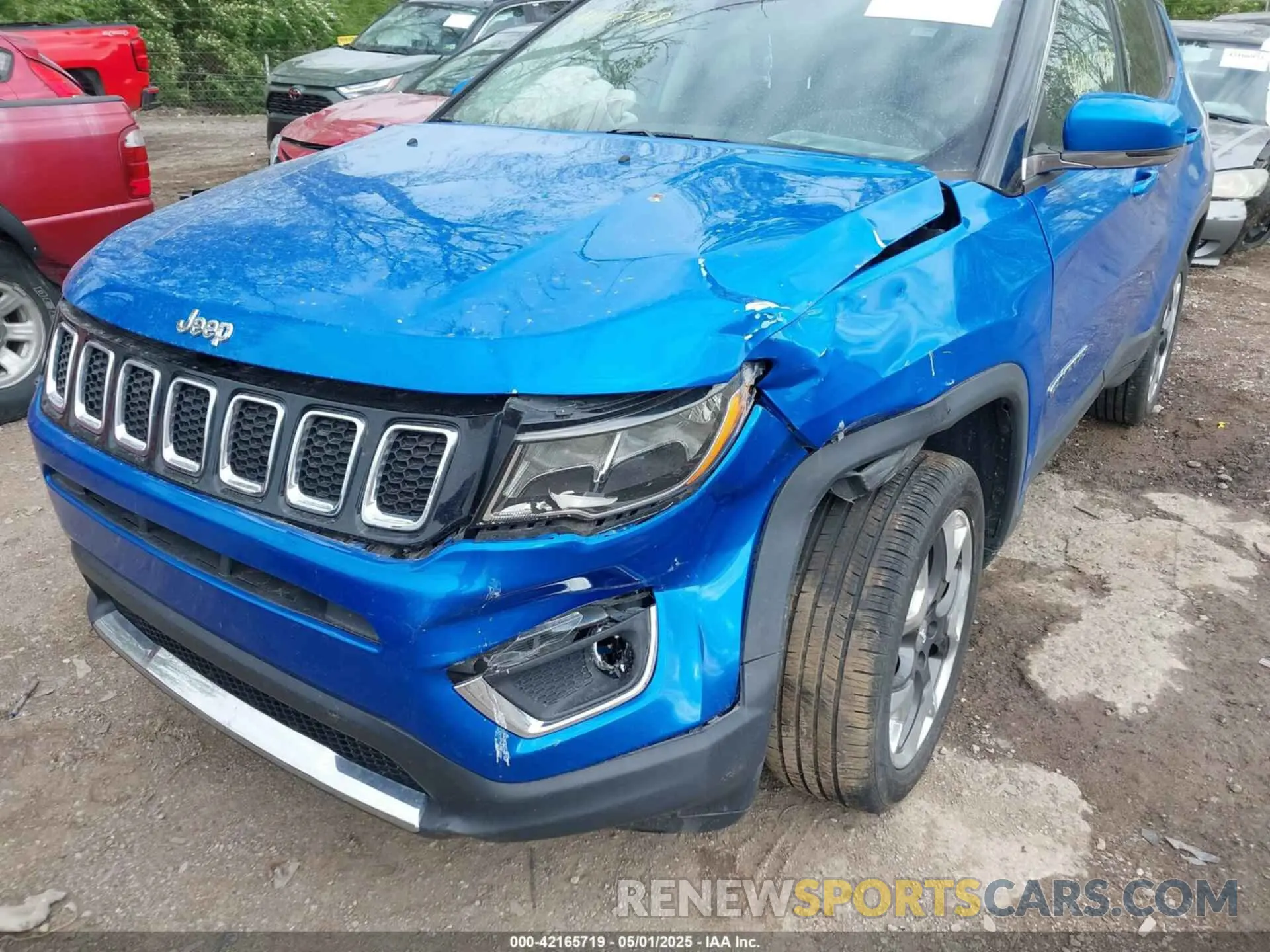 6 Photograph of a damaged car 3C4NJDCBXKT647860 JEEP COMPASS 2019