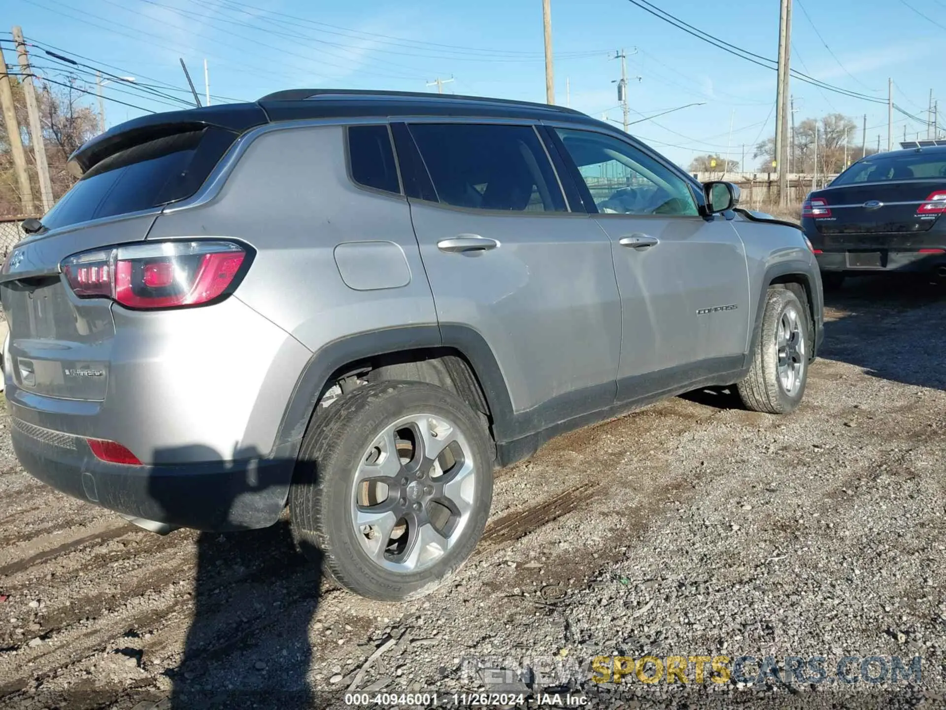 4 Photograph of a damaged car 3C4NJDCBXKT652931 JEEP COMPASS 2019