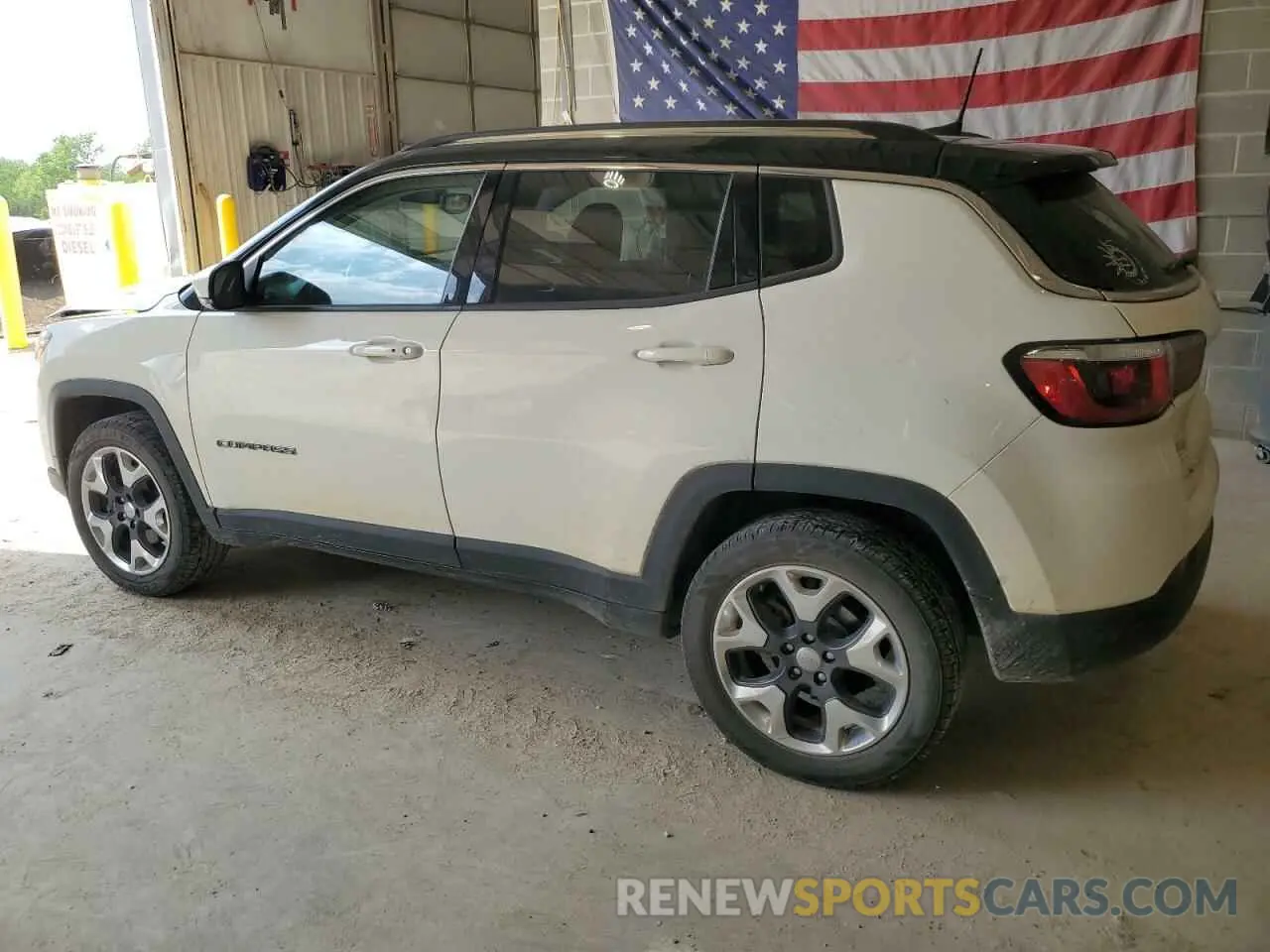 2 Photograph of a damaged car 3C4NJDCBXKT656932 JEEP COMPASS 2019
