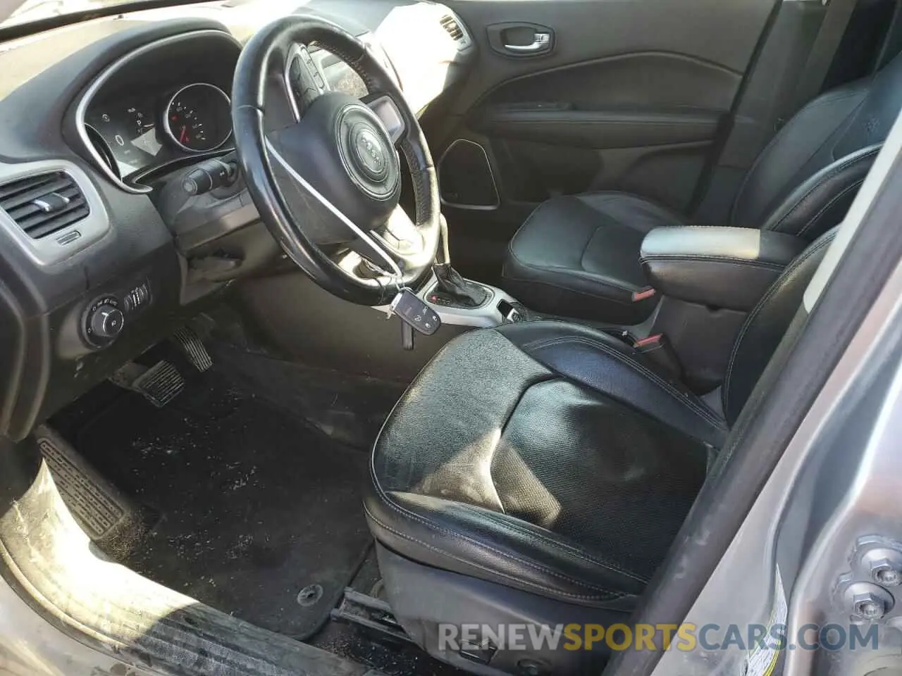 7 Photograph of a damaged car 3C4NJDCBXKT745237 JEEP COMPASS 2019