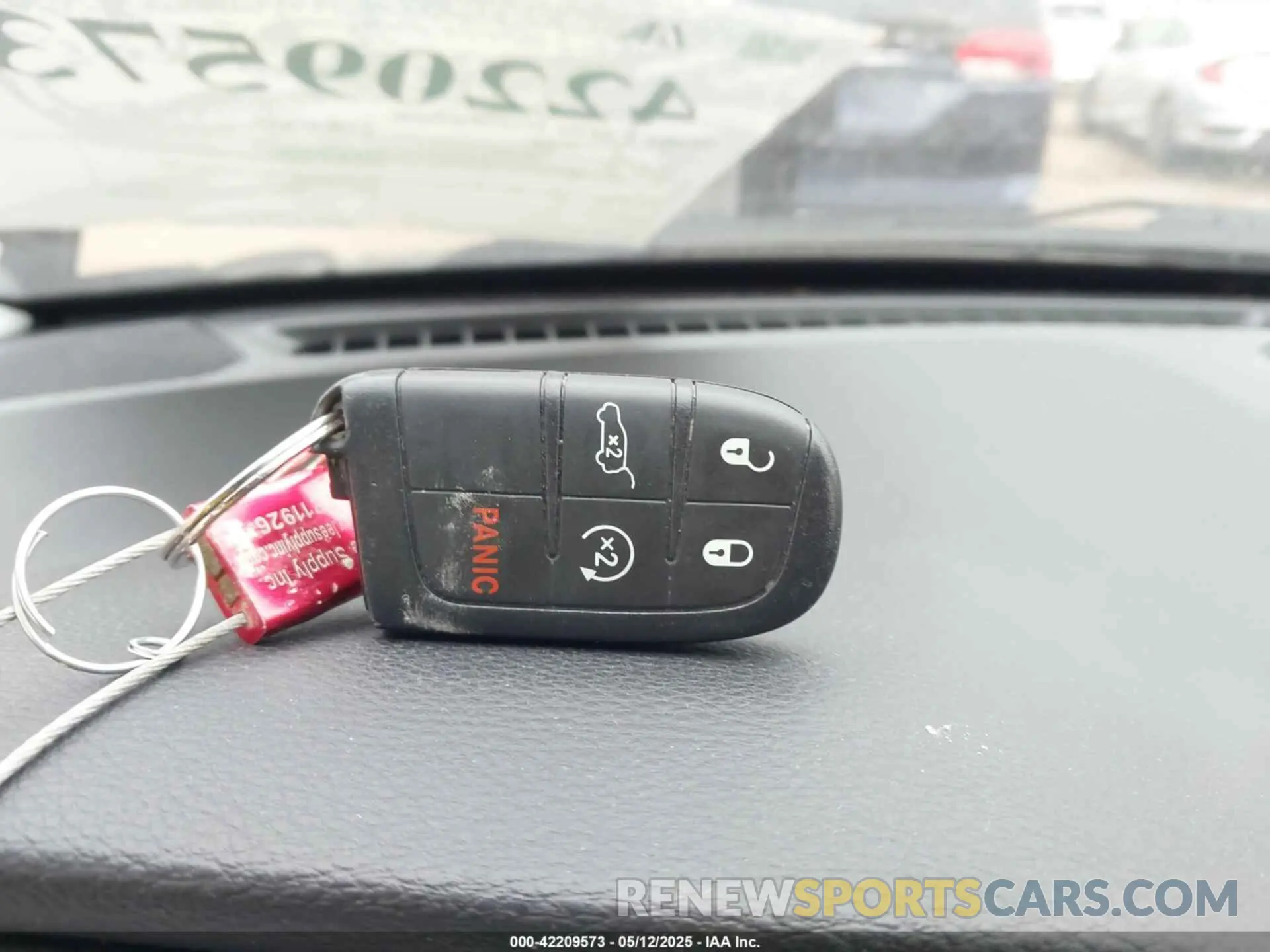 11 Photograph of a damaged car 3C4NJDCBXKT747585 JEEP COMPASS 2019