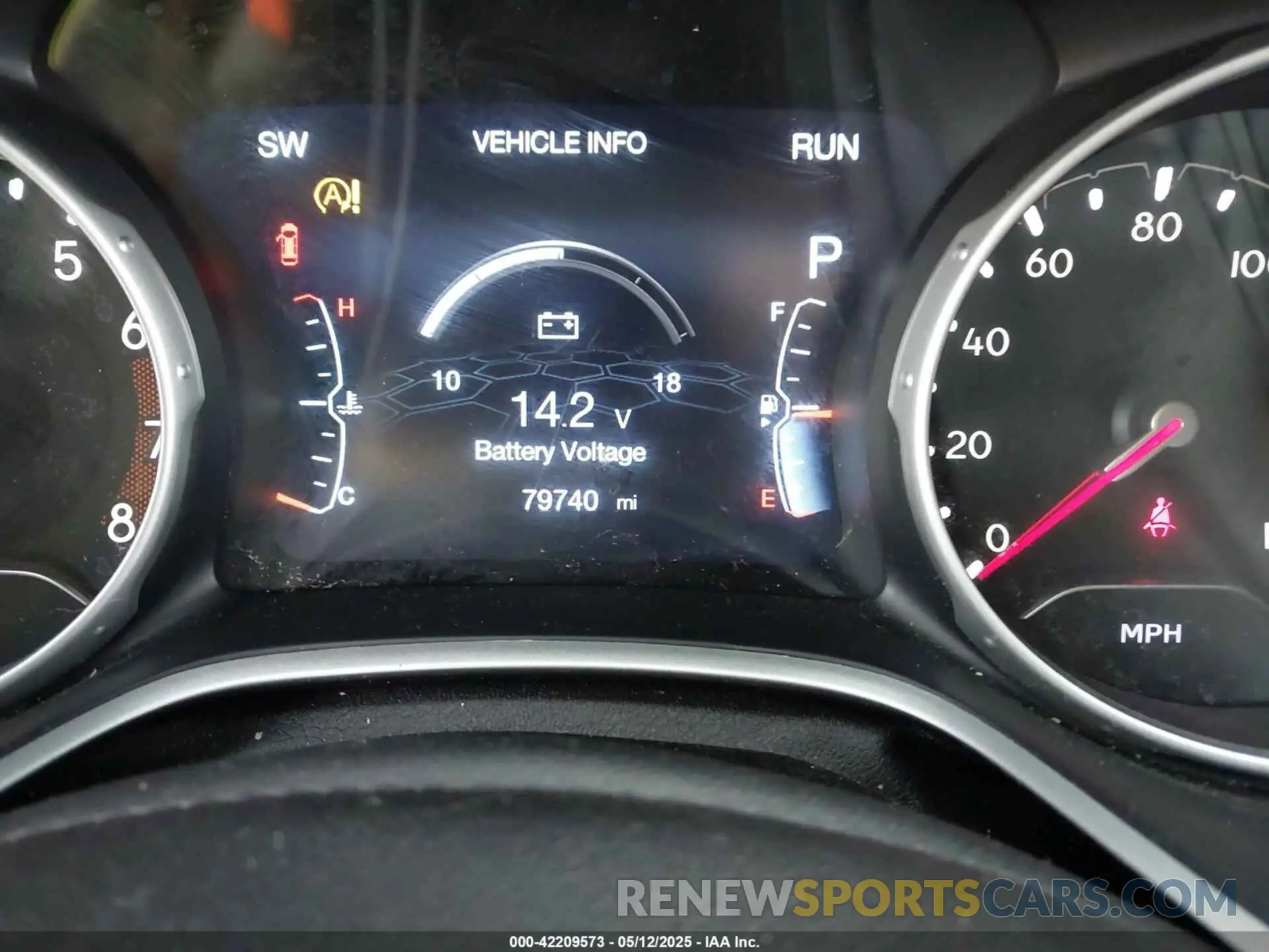 15 Photograph of a damaged car 3C4NJDCBXKT747585 JEEP COMPASS 2019