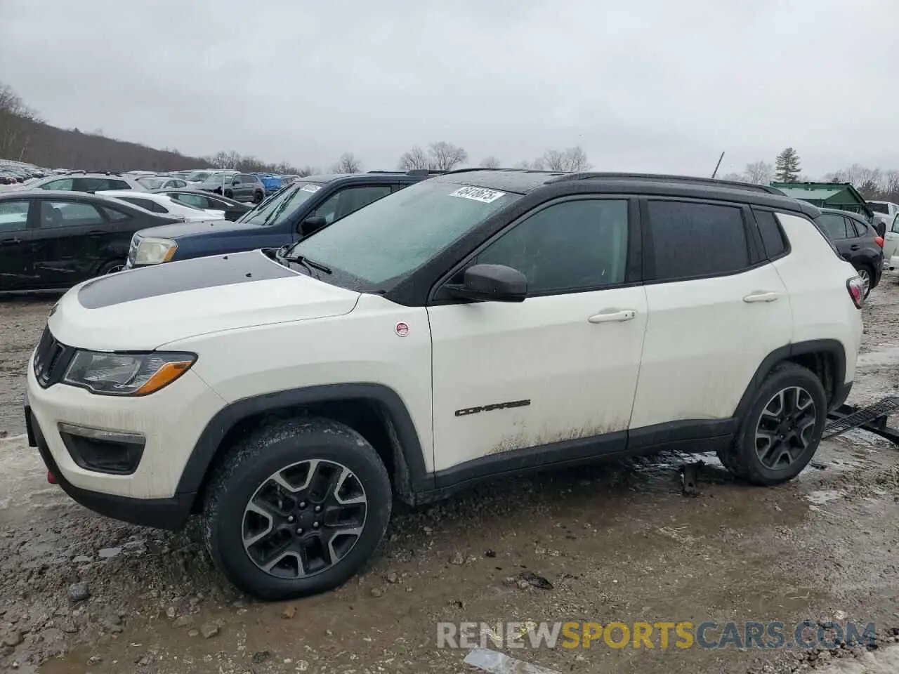 1 Photograph of a damaged car 3C4NJDDB0KT671292 JEEP COMPASS 2019