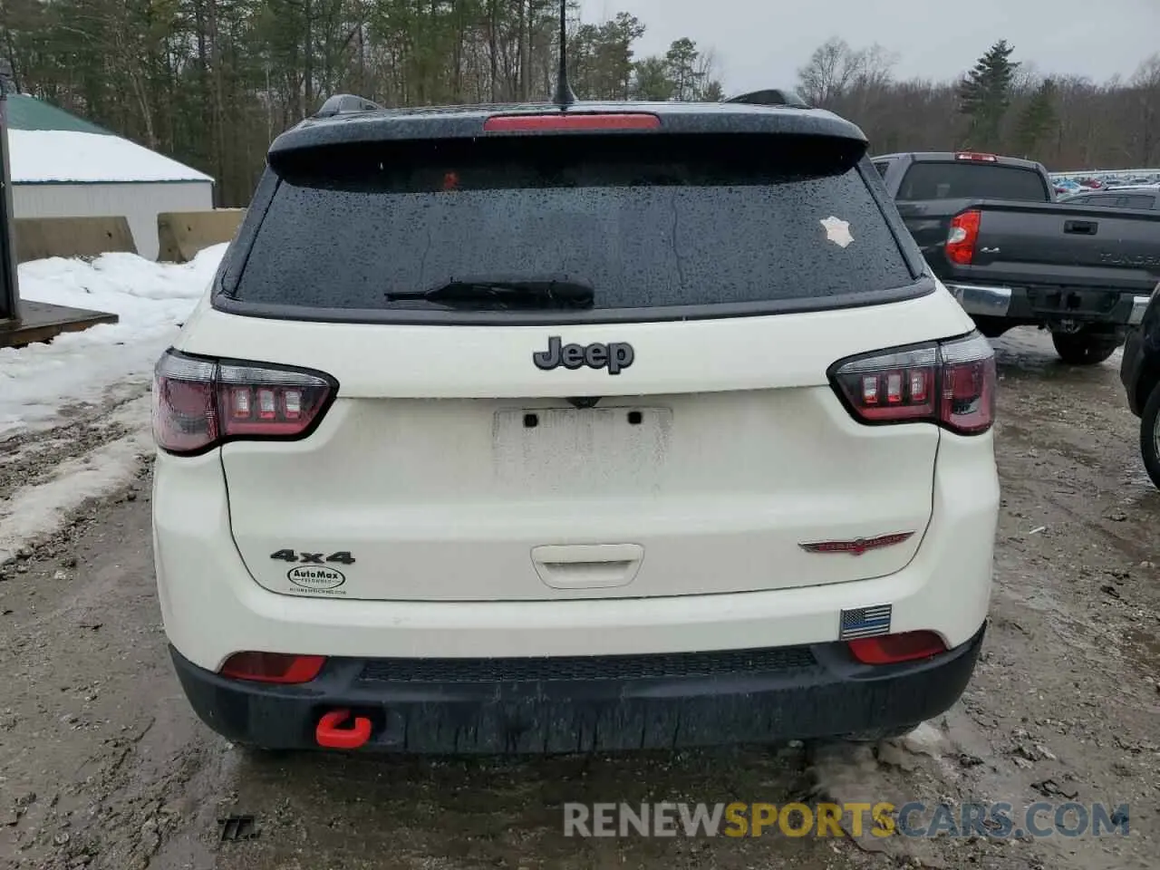 6 Photograph of a damaged car 3C4NJDDB0KT671292 JEEP COMPASS 2019
