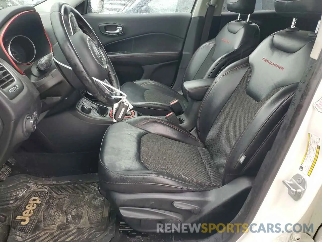7 Photograph of a damaged car 3C4NJDDB0KT671292 JEEP COMPASS 2019