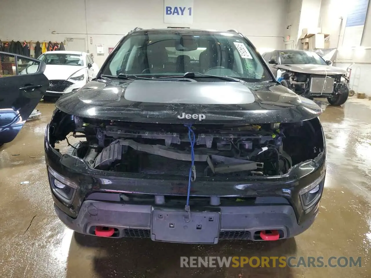 5 Photograph of a damaged car 3C4NJDDB1KT660608 JEEP COMPASS 2019