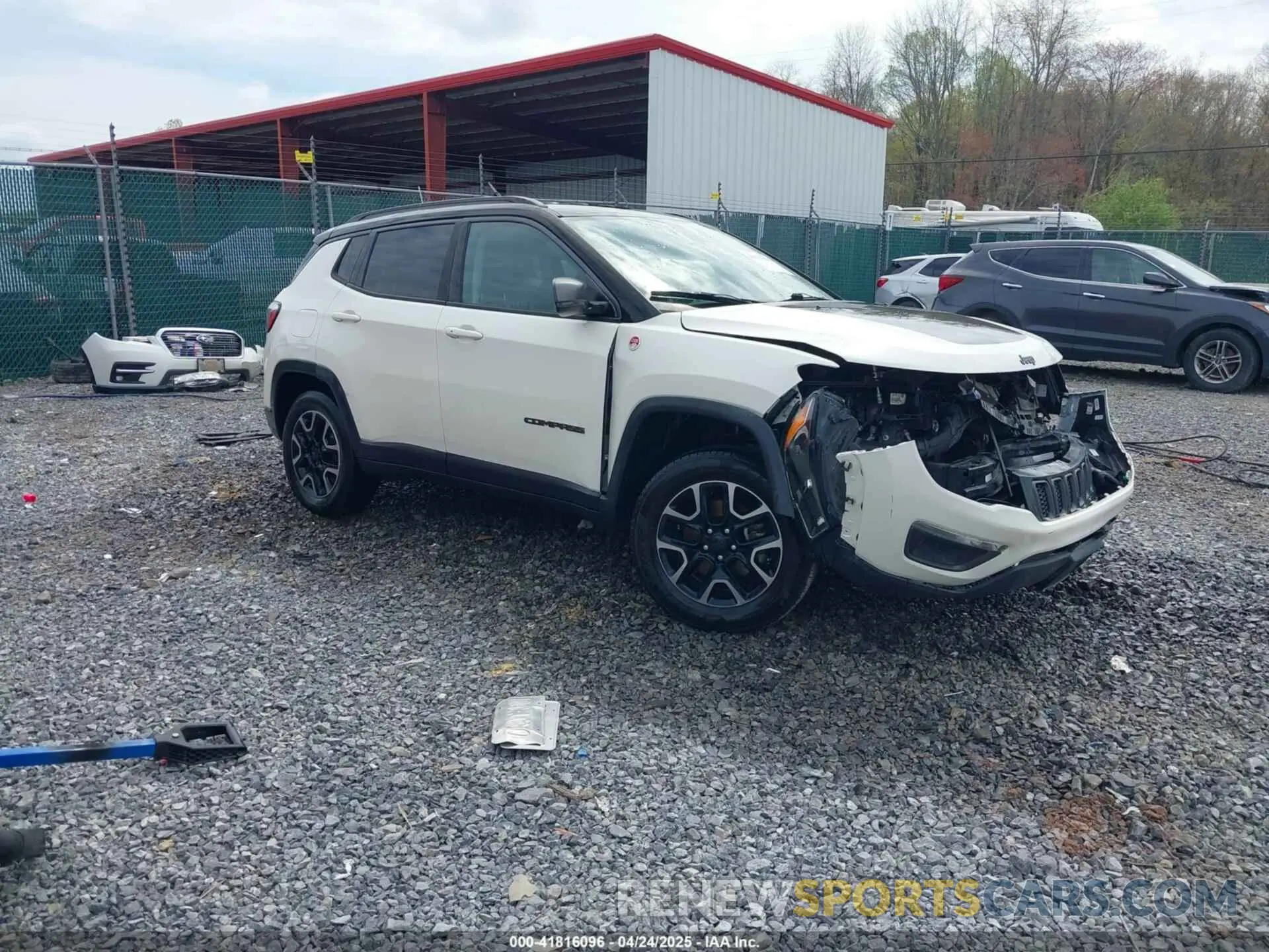 1 Photograph of a damaged car 3C4NJDDB1KT671317 JEEP COMPASS 2019