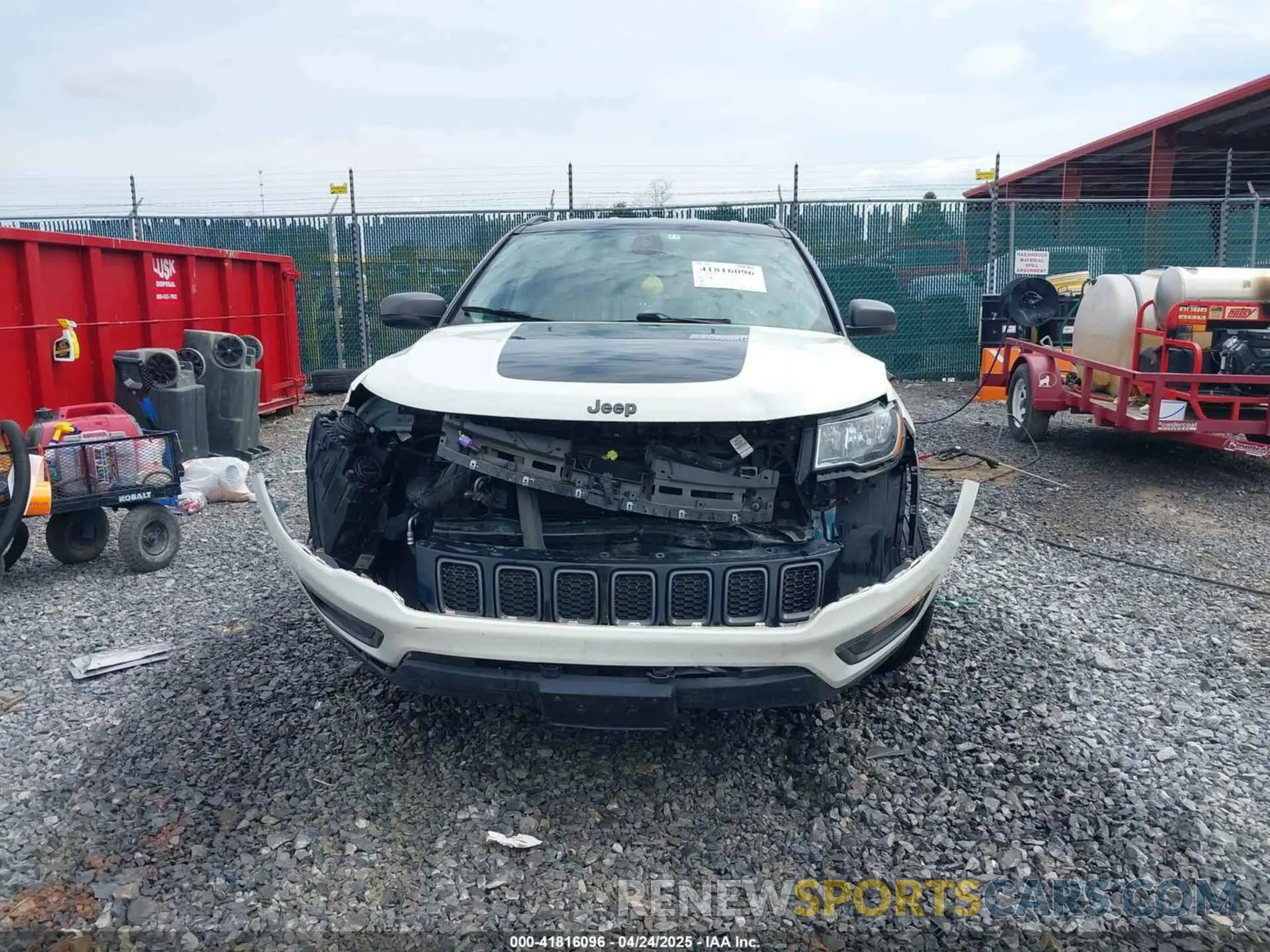 13 Photograph of a damaged car 3C4NJDDB1KT671317 JEEP COMPASS 2019