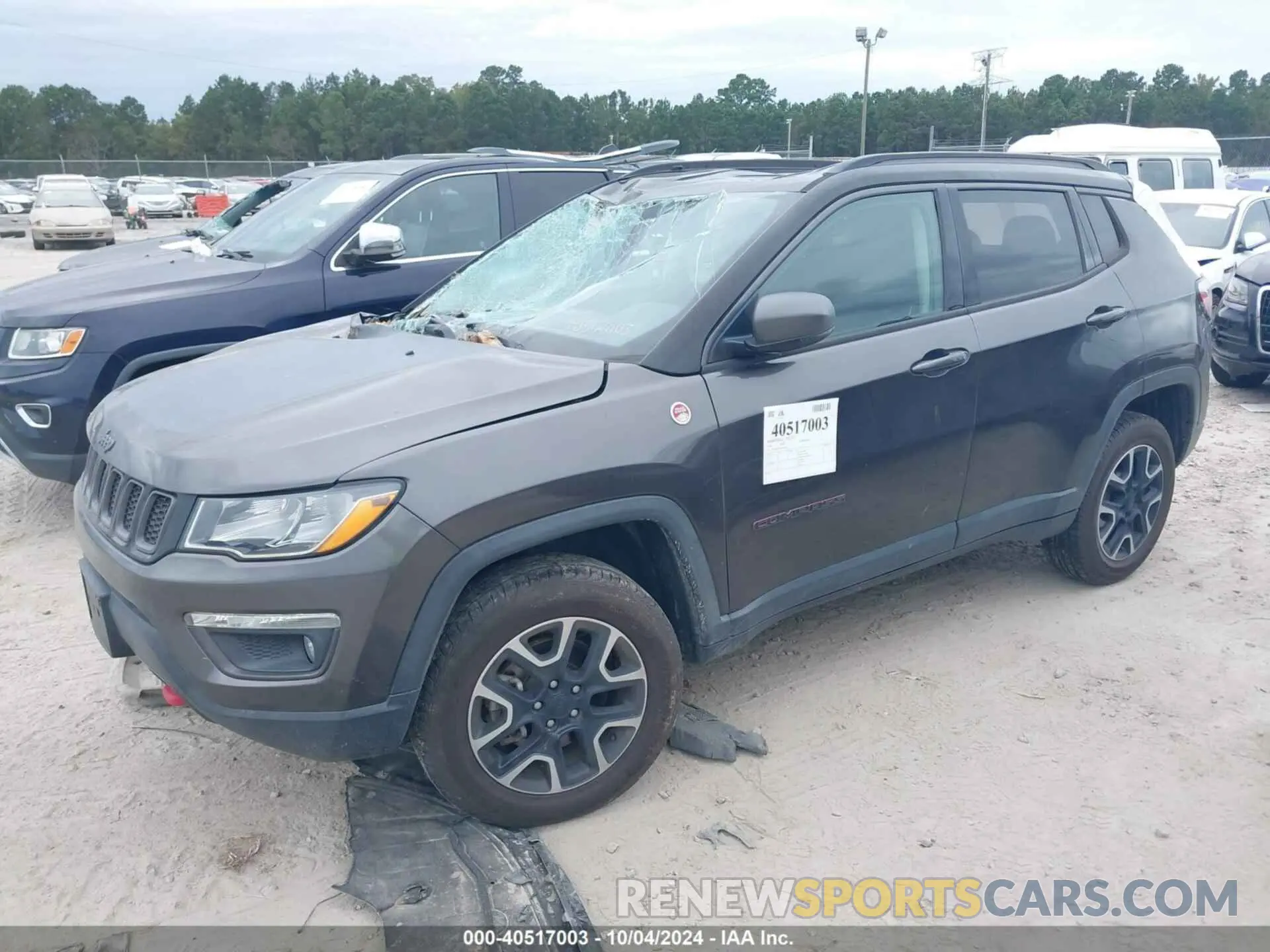 2 Photograph of a damaged car 3C4NJDDB1KT740099 JEEP COMPASS 2019