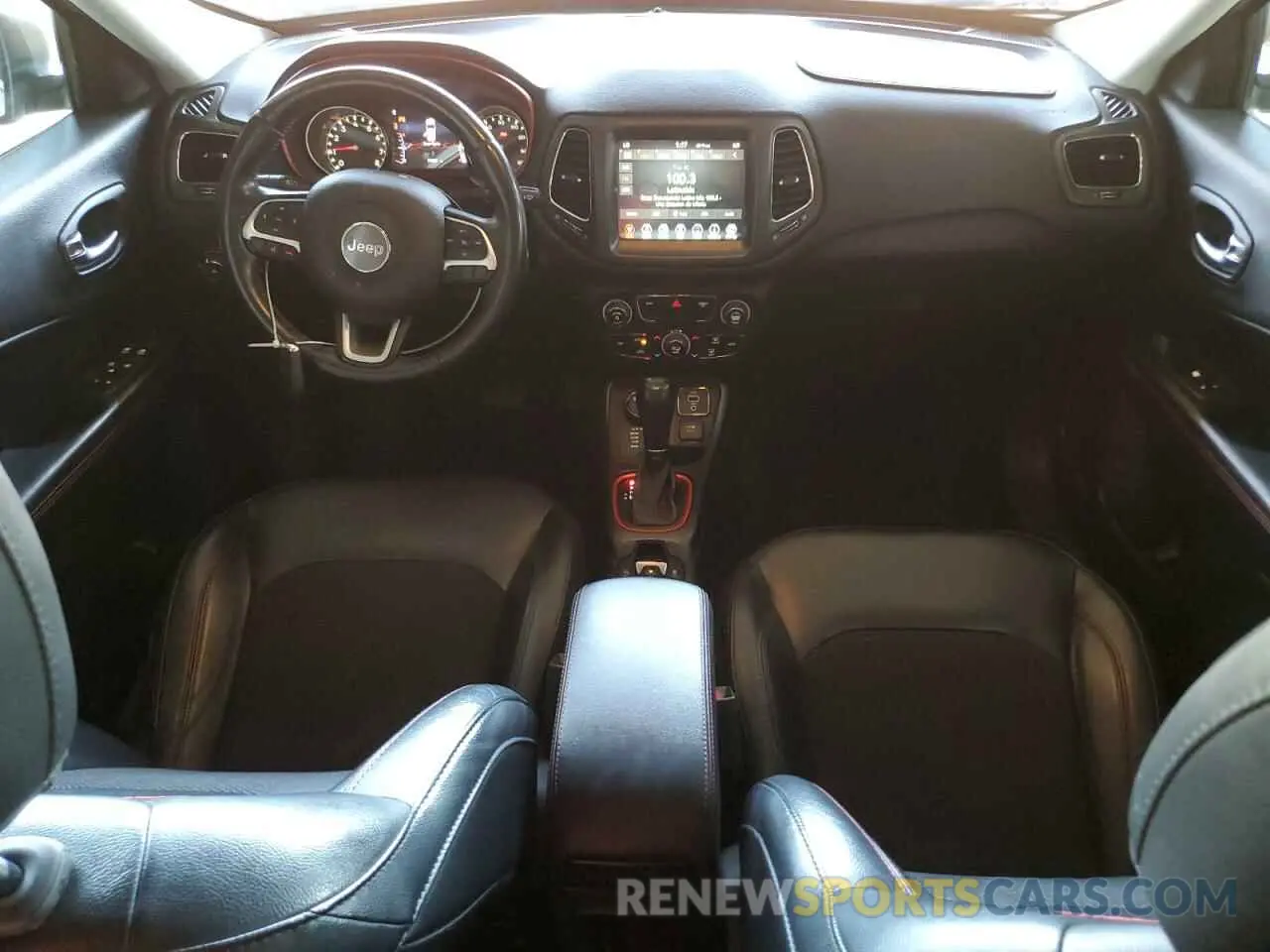 8 Photograph of a damaged car 3C4NJDDB2KT618268 JEEP COMPASS 2019
