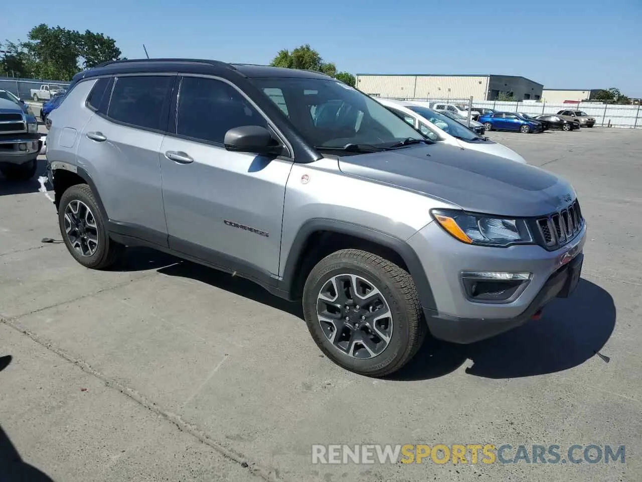 4 Photograph of a damaged car 3C4NJDDB2KT627598 JEEP COMPASS 2019
