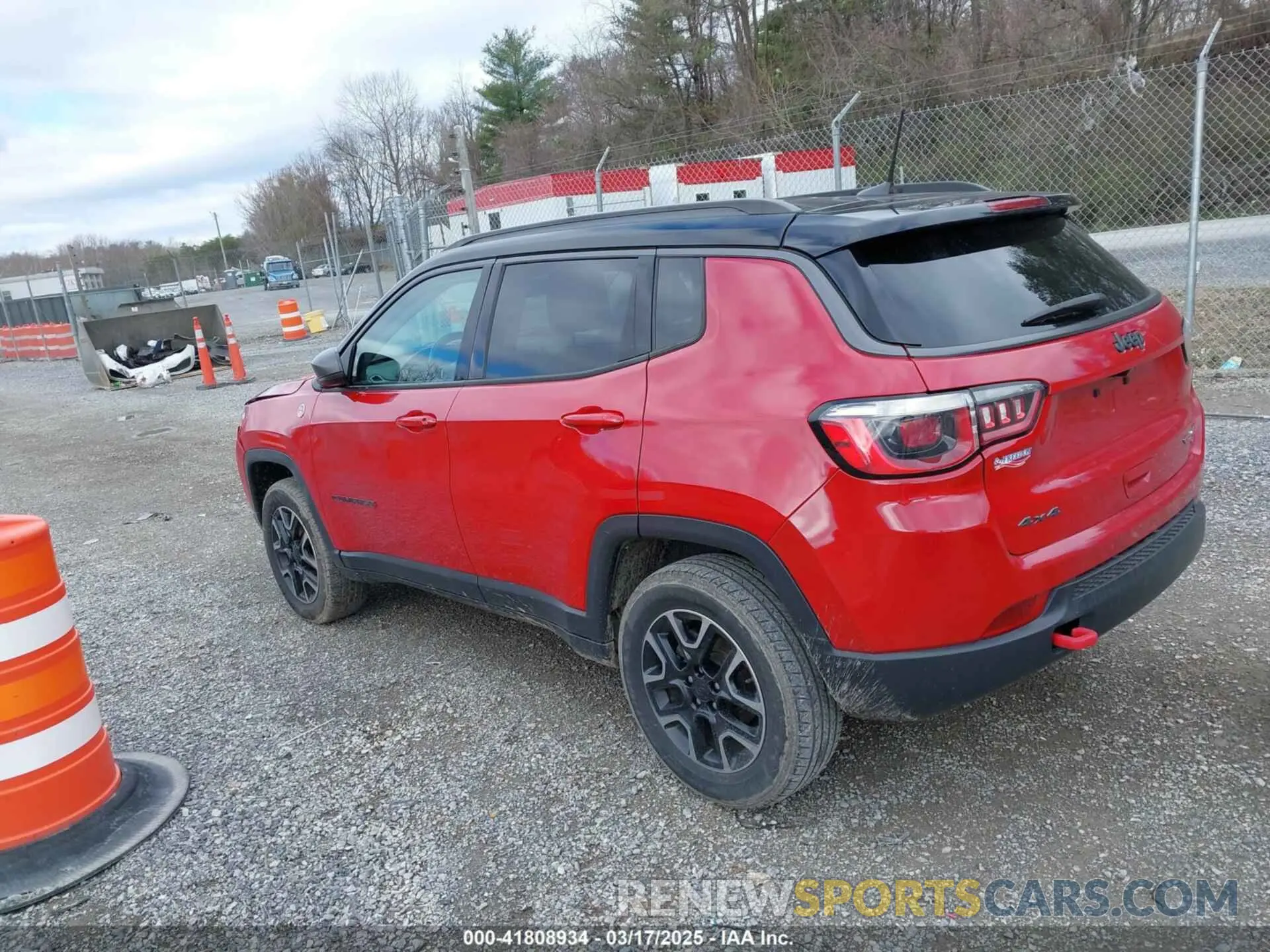 3 Photograph of a damaged car 3C4NJDDB2KT627875 JEEP COMPASS 2019