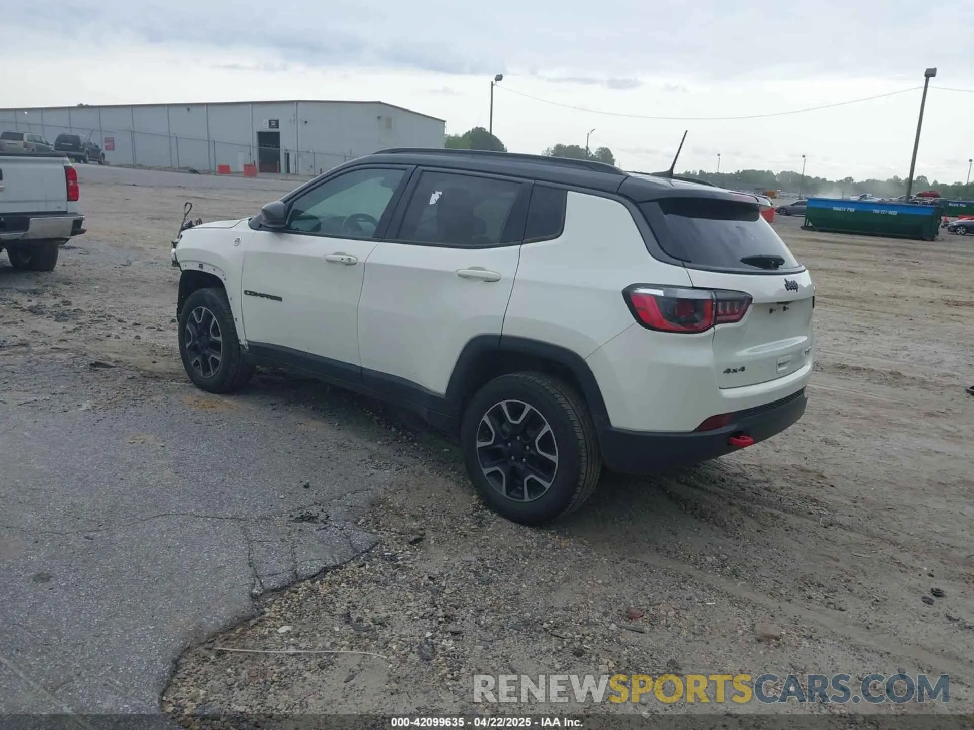 3 Photograph of a damaged car 3C4NJDDB2KT671066 JEEP COMPASS 2019