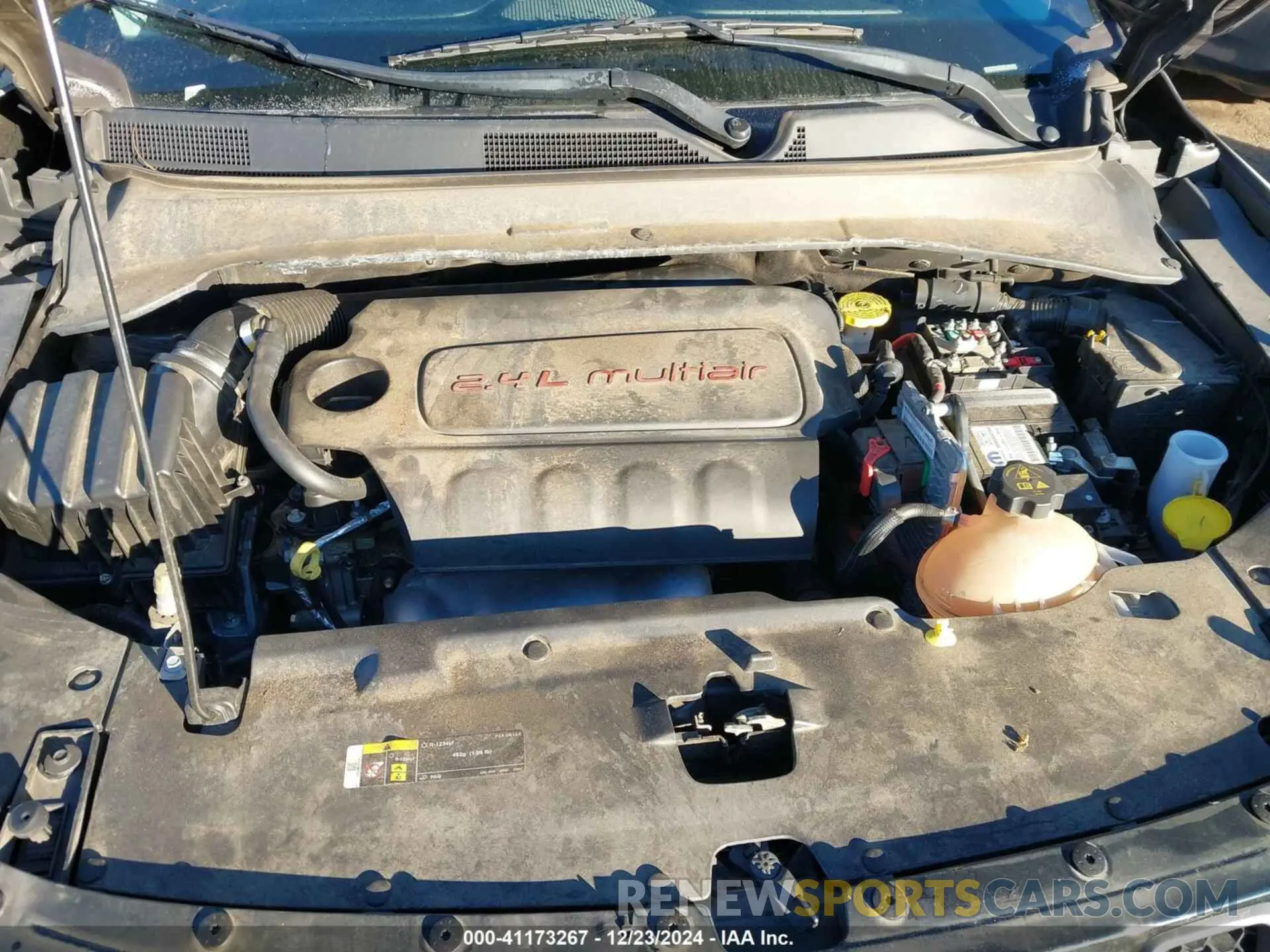 10 Photograph of a damaged car 3C4NJDDB2KT739950 JEEP COMPASS 2019