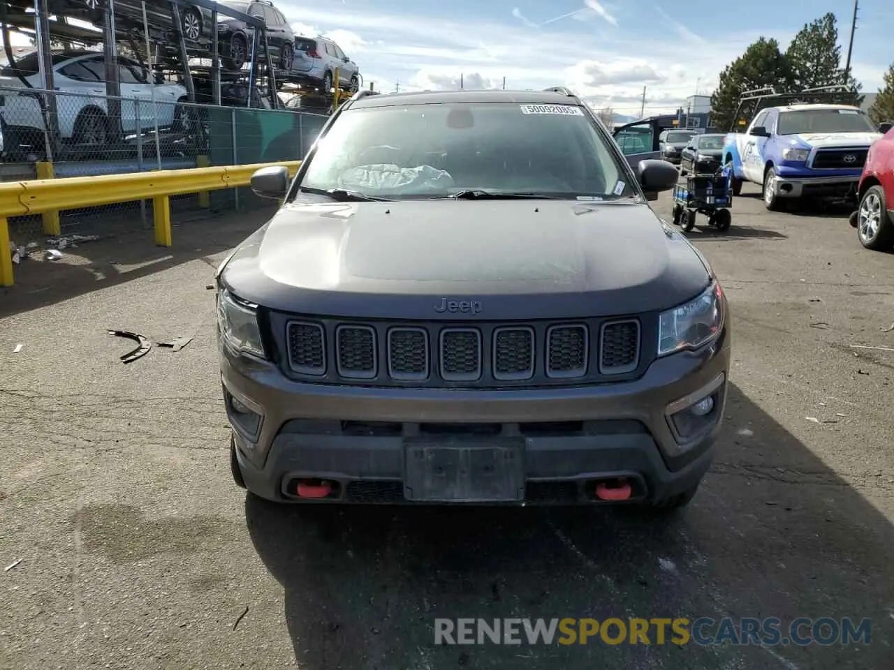 5 Photograph of a damaged car 3C4NJDDB2KT799842 JEEP COMPASS 2019