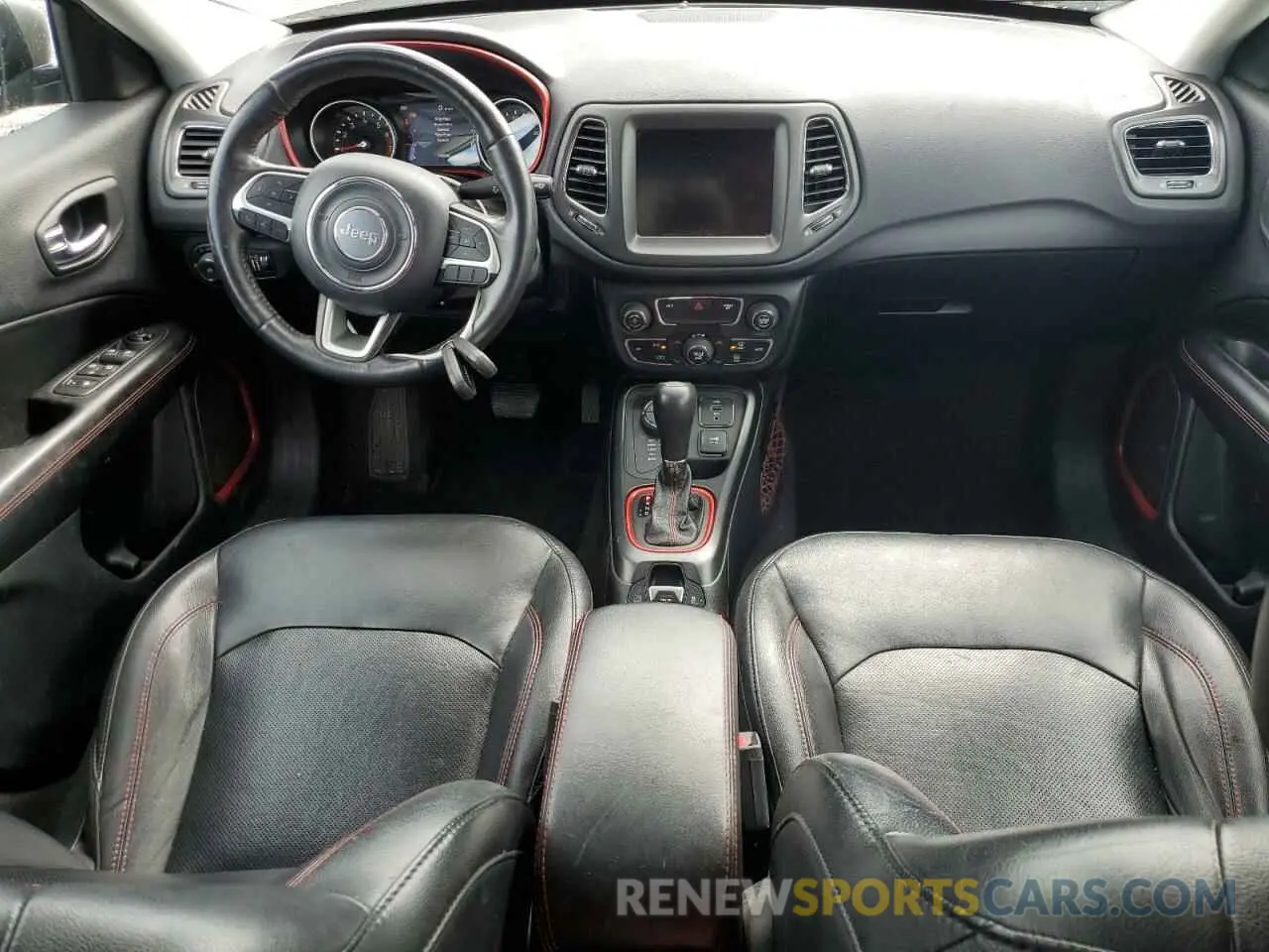 8 Photograph of a damaged car 3C4NJDDB3KT594983 JEEP COMPASS 2019
