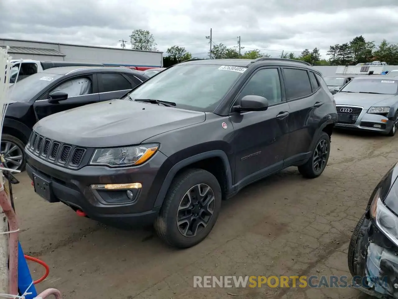 1 Photograph of a damaged car 3C4NJDDB3KT680150 JEEP COMPASS 2019