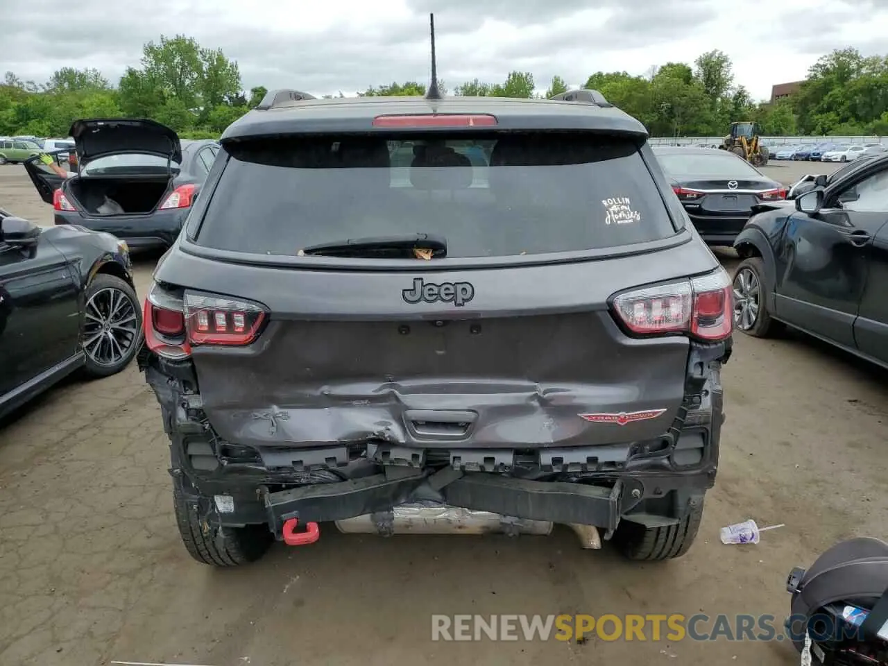 6 Photograph of a damaged car 3C4NJDDB3KT680150 JEEP COMPASS 2019