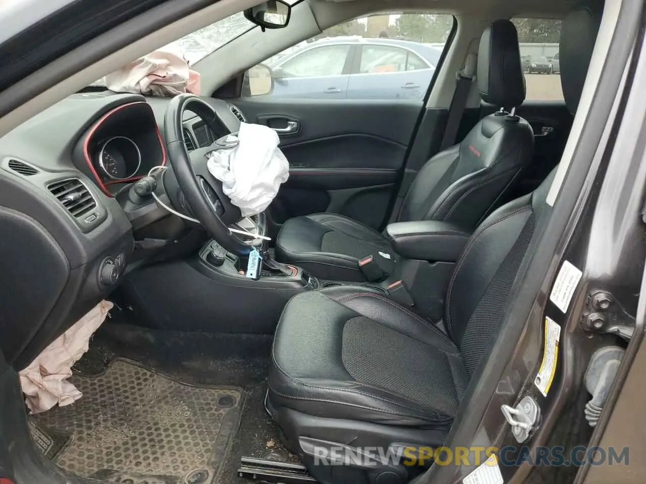 7 Photograph of a damaged car 3C4NJDDB3KT688152 JEEP COMPASS 2019