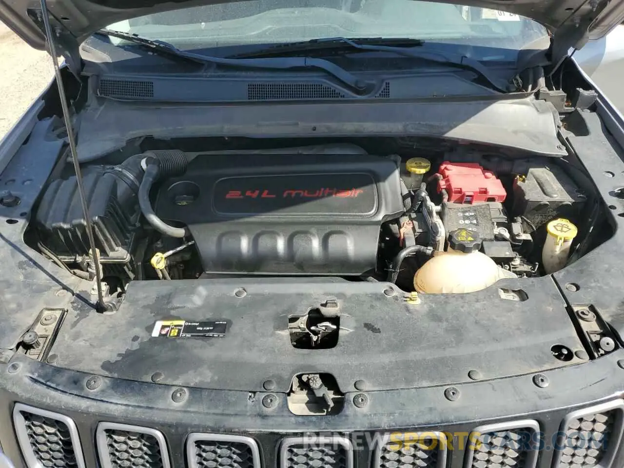 12 Photograph of a damaged car 3C4NJDDB3KT721487 JEEP COMPASS 2019