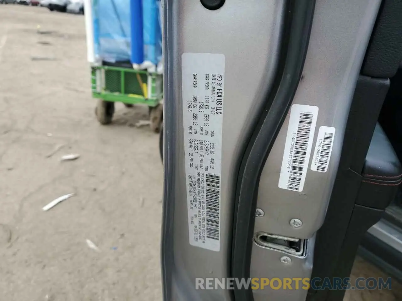 13 Photograph of a damaged car 3C4NJDDB3KT733056 JEEP COMPASS 2019